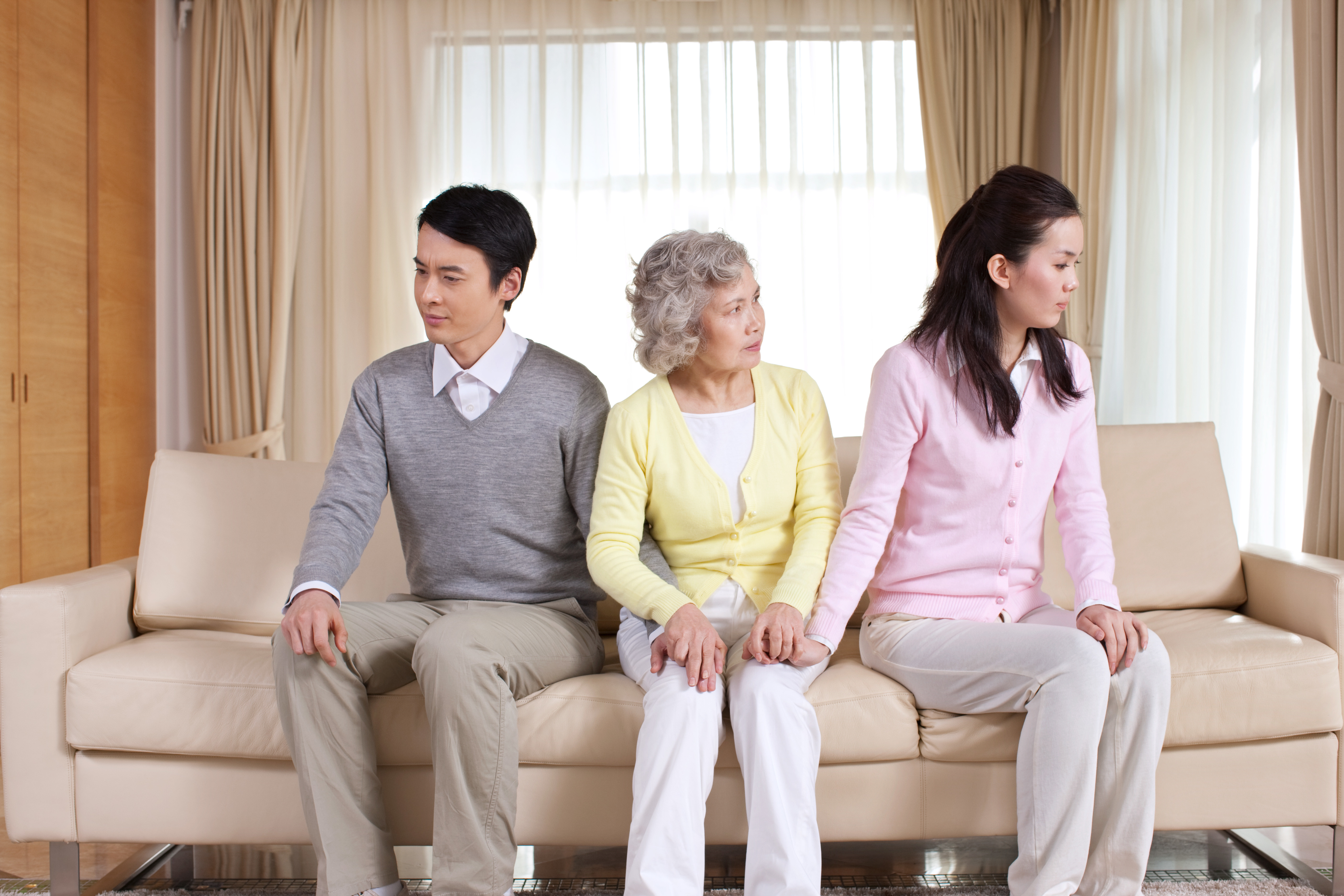 婆媳問題一向是不少家庭的困擾，本刊就整理2021年數則網友的貼文；示意圖，非當事人。（東方IC）