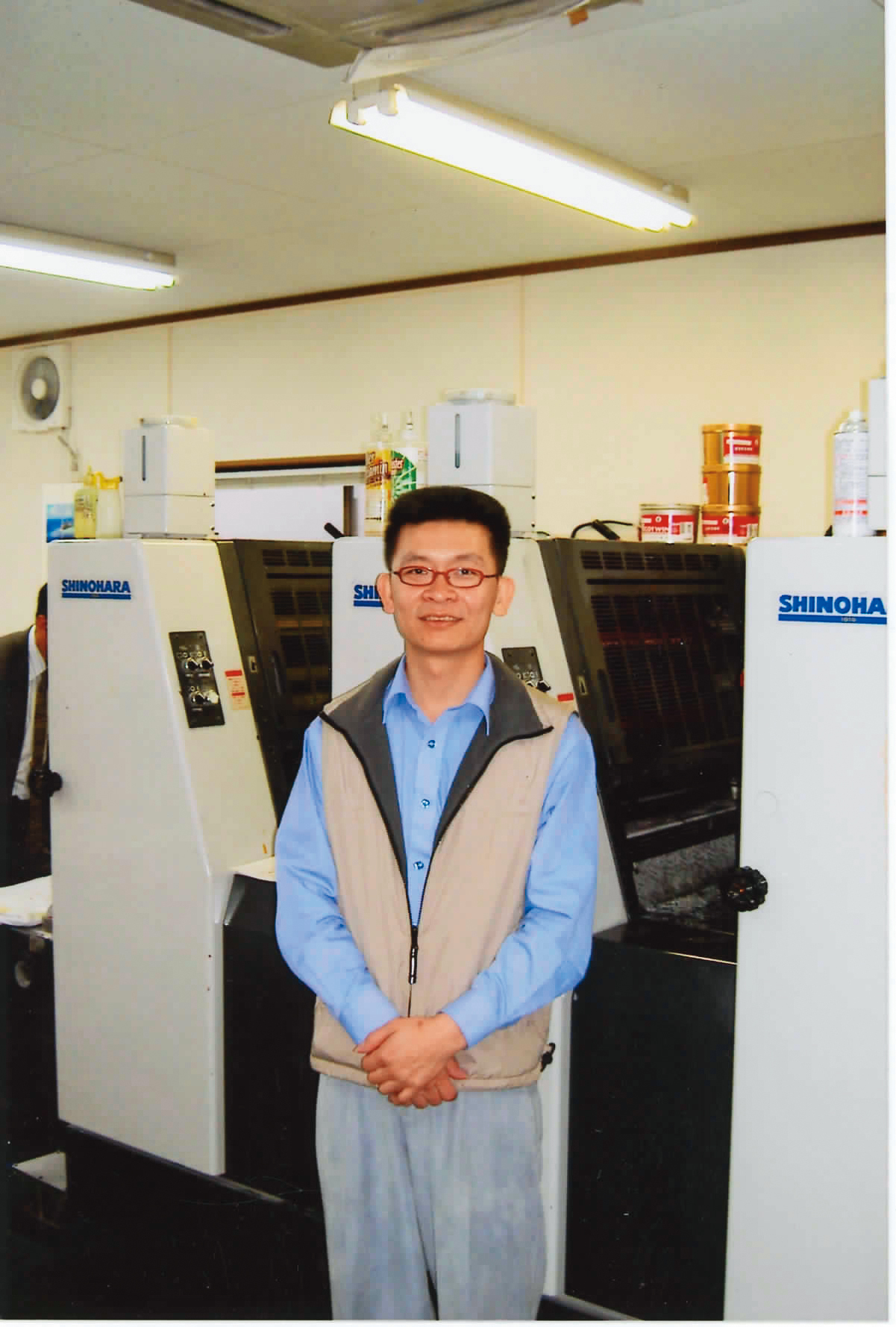 楊勝得到製版廠當學徒，18歲時創業開印刷廠。（楊勝得提供）