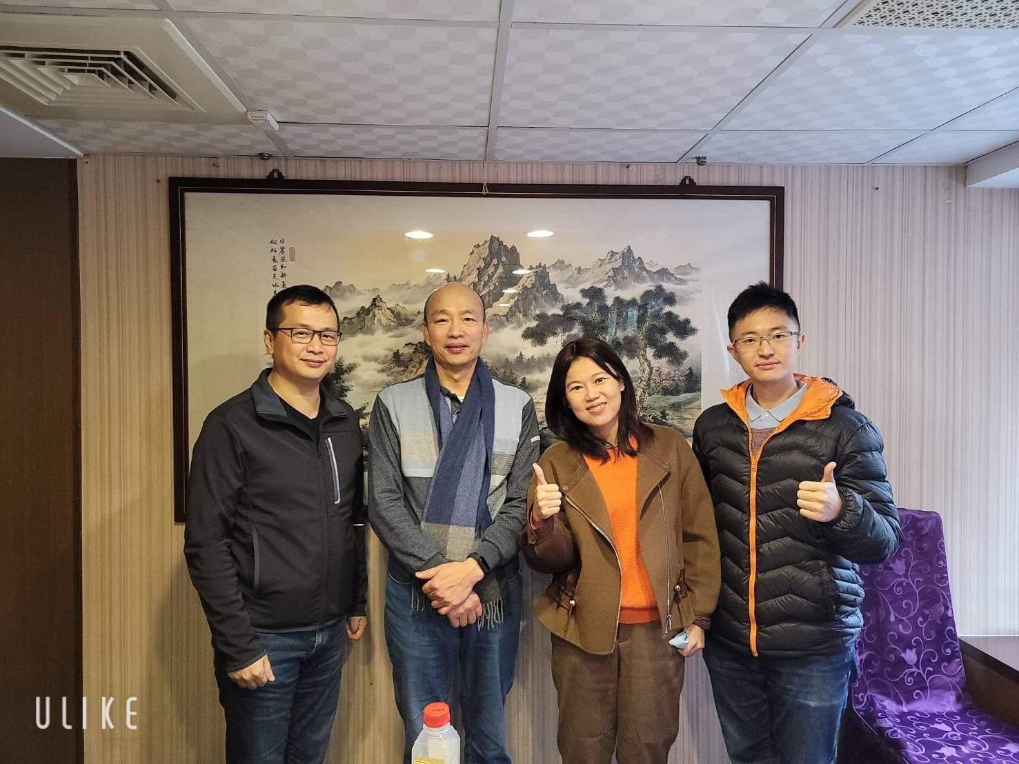 游淑慧日前貼出和韓國瑜的合照，同框還有羅智強和侯漢廷。（翻攝自游淑慧 台北市議員臉書）