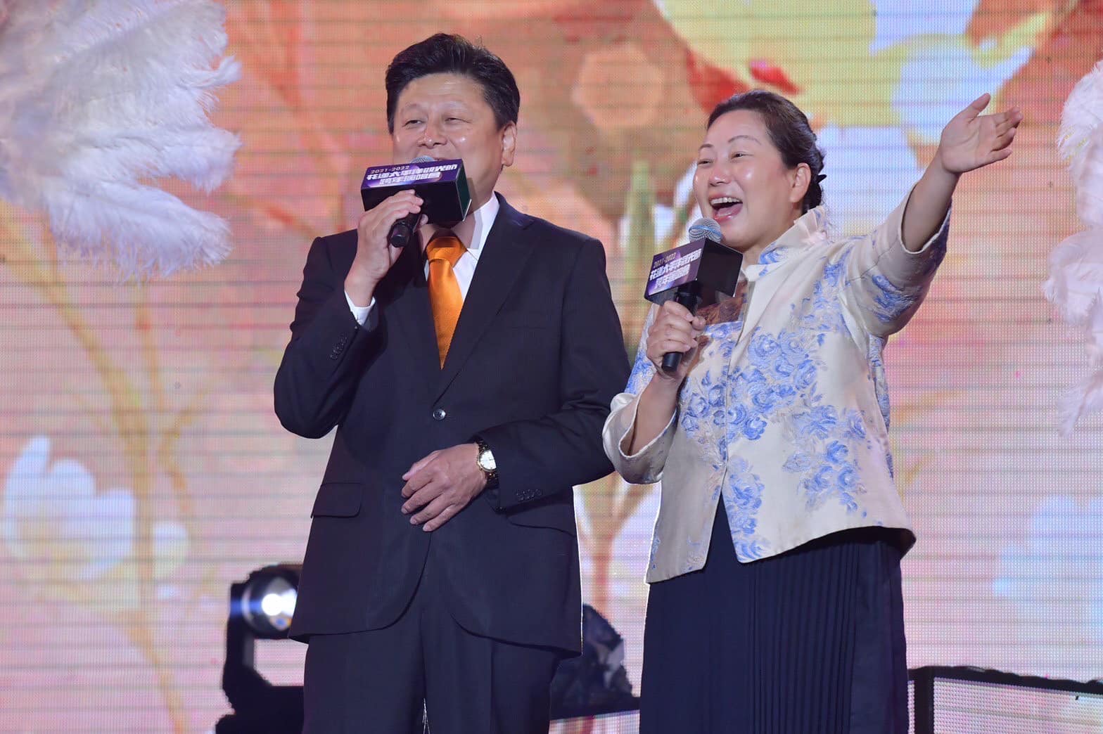 傅崐萁憑著強大的基層實力被戲稱為「花蓮王」，但本人卻稱「花蓮人不會這樣（花蓮王）叫他」。（翻攝自傅崐萁臉書）