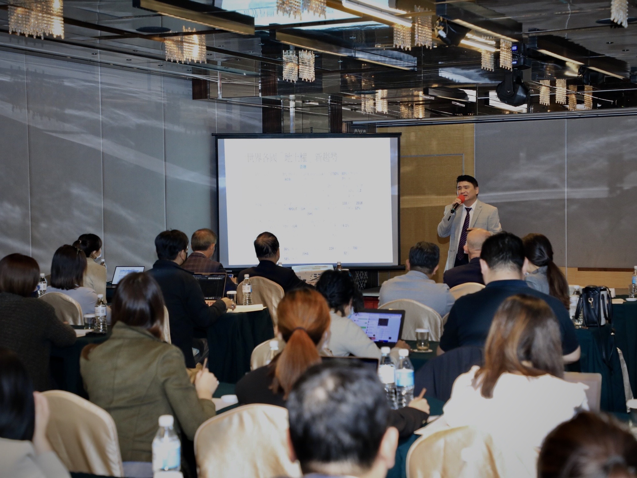 2022住宅新趨勢論壇，邀請專家學者們獨家解析新住宅概念，與國際接軌新趨勢。