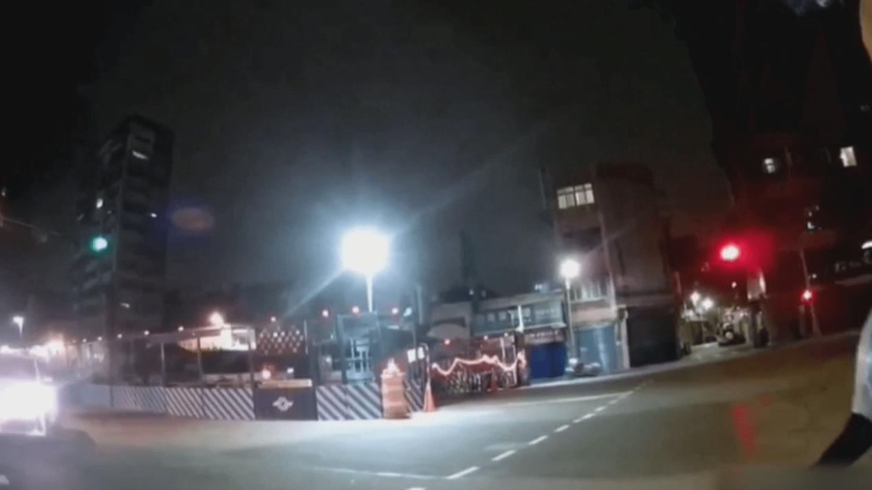 台北市中正區發生一起警匪追逐案件。（翻攝畫面）