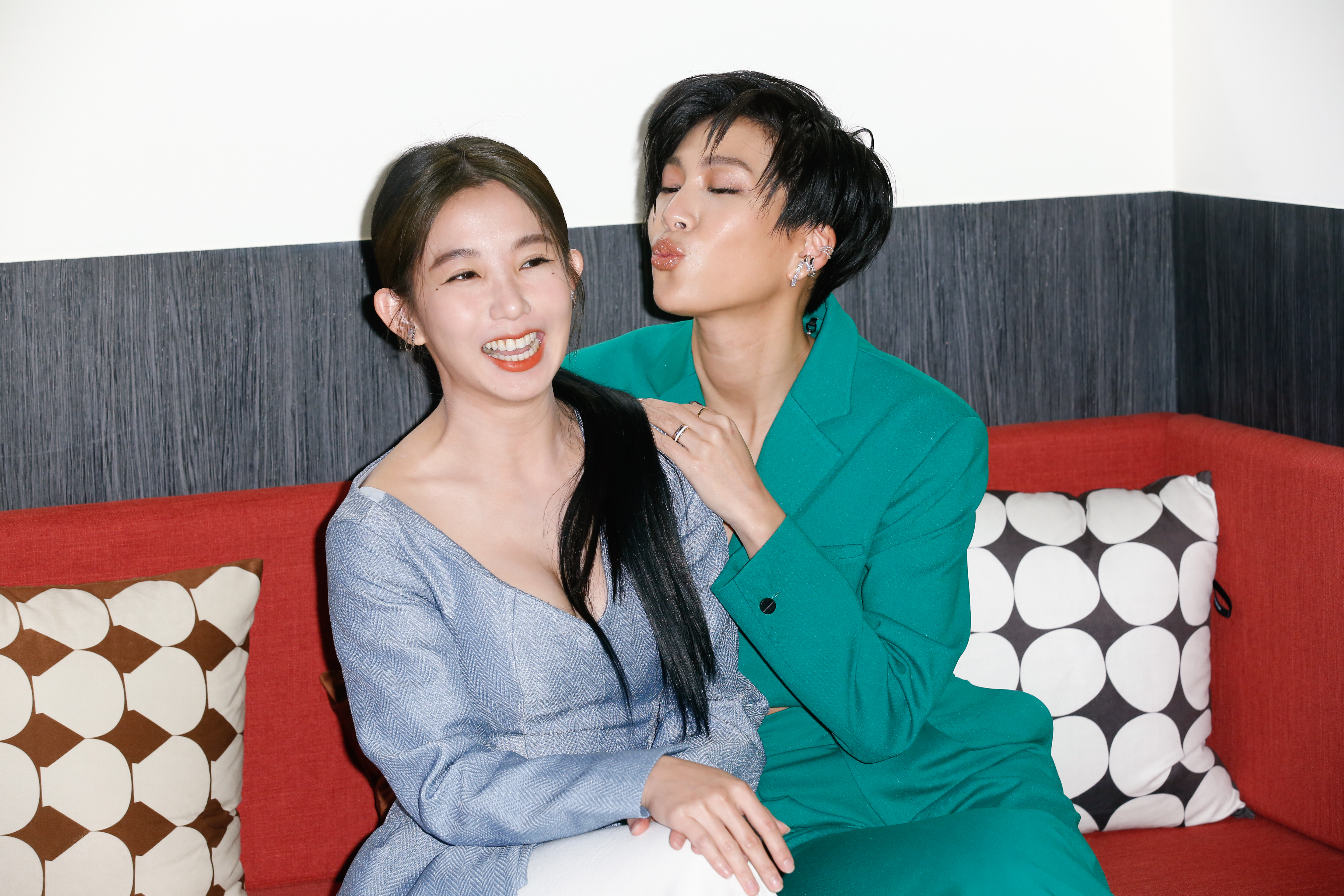 郭書瑤與莫莉在新片《再說一次我願意》扮演閨密，拍完戲感情更好。