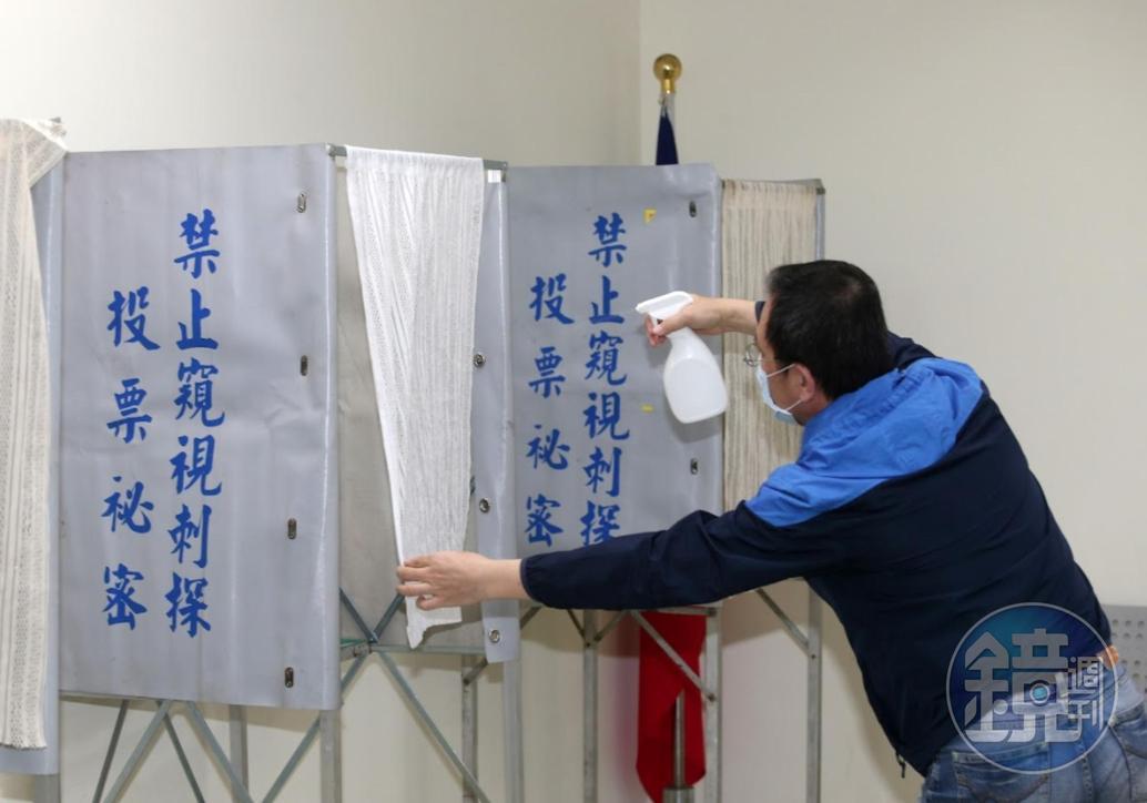 中選會先前表示確診者不得投票,引發外界熱議,今發出新聞稿解釋。