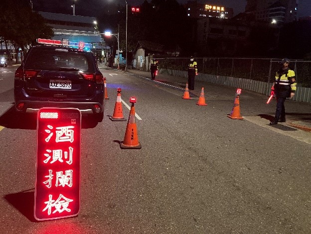 北市警局執行第二波取締酒駕專案,至6日為止共計取締52件酒駕。(警方提供)