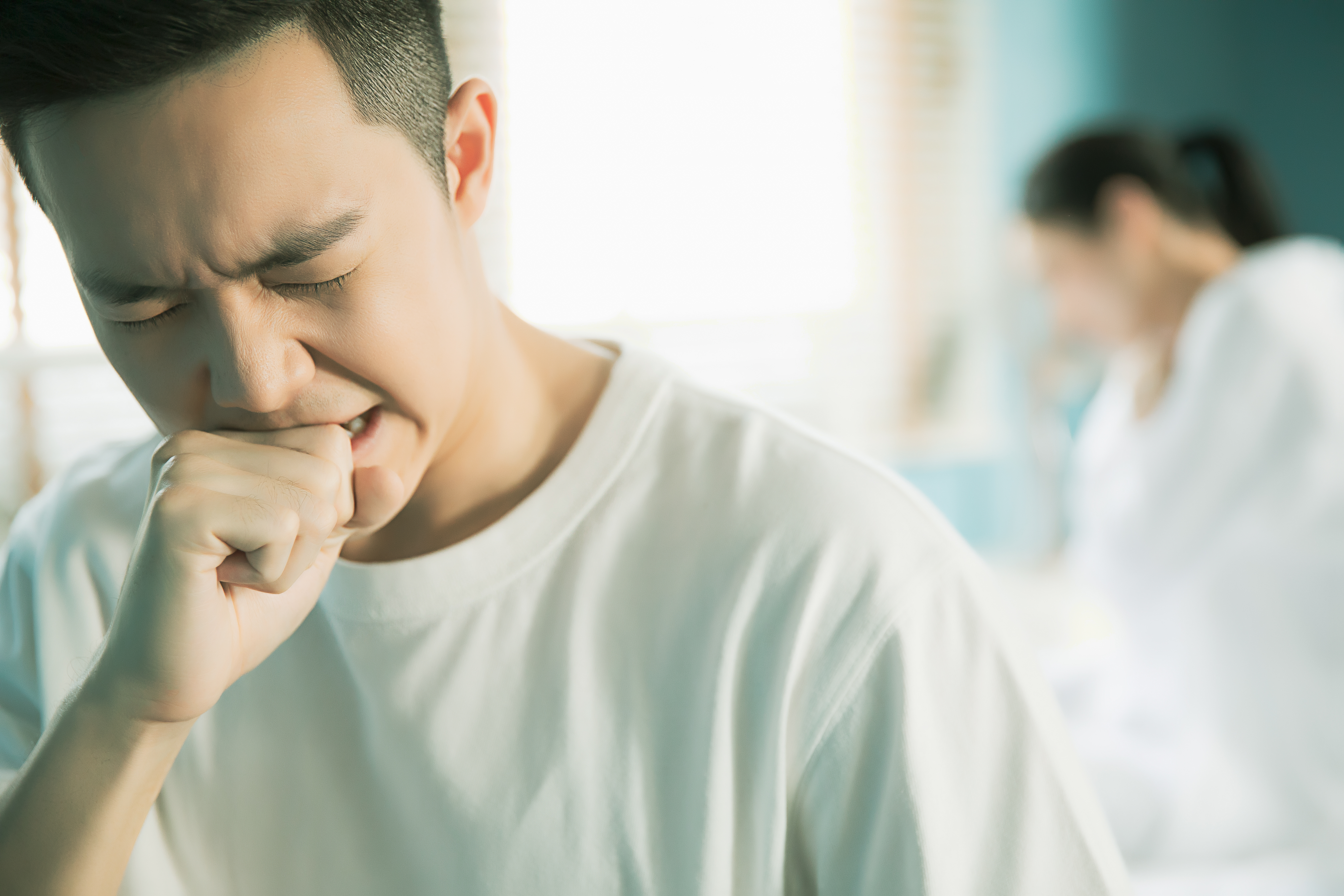 男月入20萬,遭女友討全部薪水改為月拿3萬5零用錢,讓他上網求助:這樣合理嗎? (示意圖,xframe)