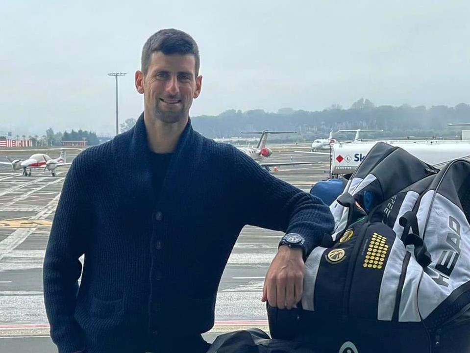 世界球王喬科維奇（Novak Djokovic）入境澳洲比賽爭議不斷，又被爆確診未戴罩出席活動。（翻攝自Novak Djokovic臉書）