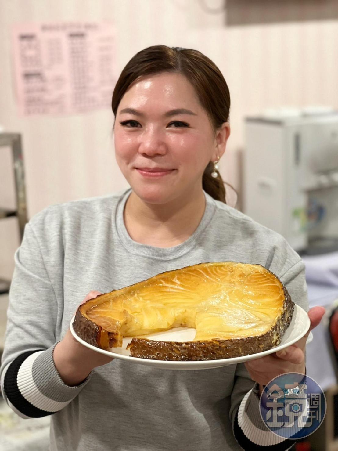 「煙燻圓鱈」不止尺寸驚人，味道更是好到讓我回味至今。（15,000元桌菜菜色）