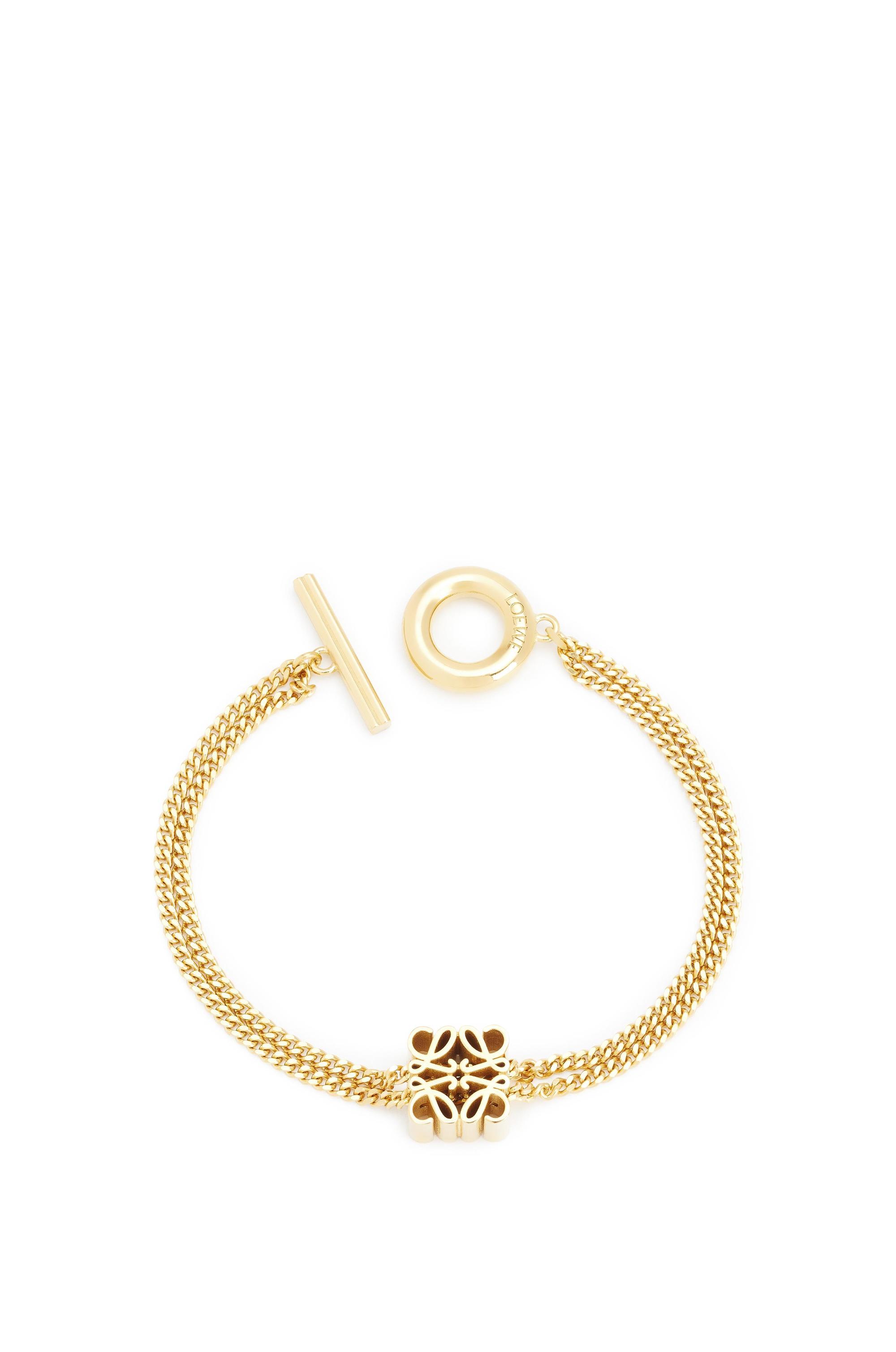 Anagram系列金色手鍊 NT$27,000 LOEWE。（LOEWE提供）