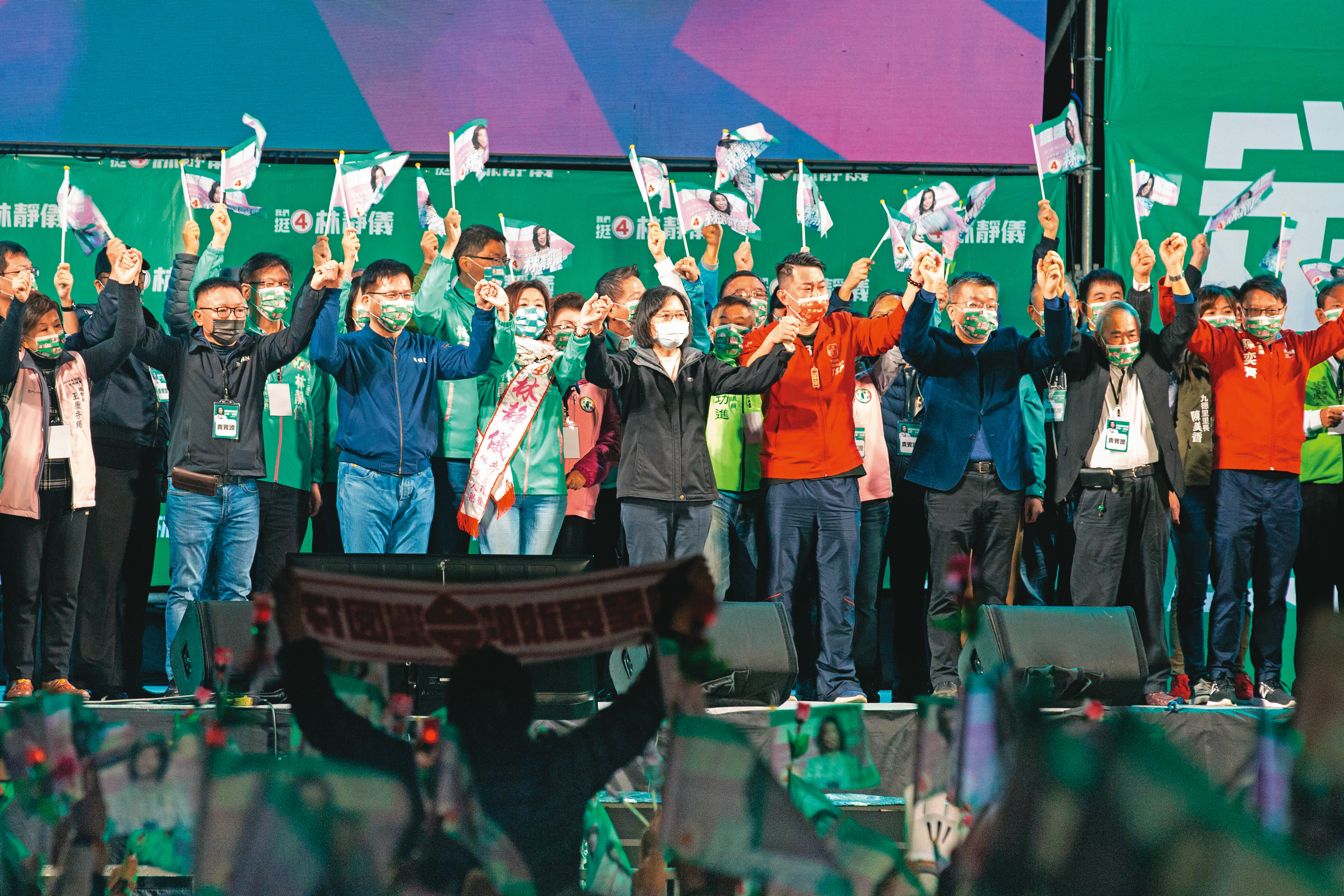 林靜儀在中二選區補選獲勝，贏了顏寬恒7,840票，比陳柏惟2020年當選時的5千多票差距更大。