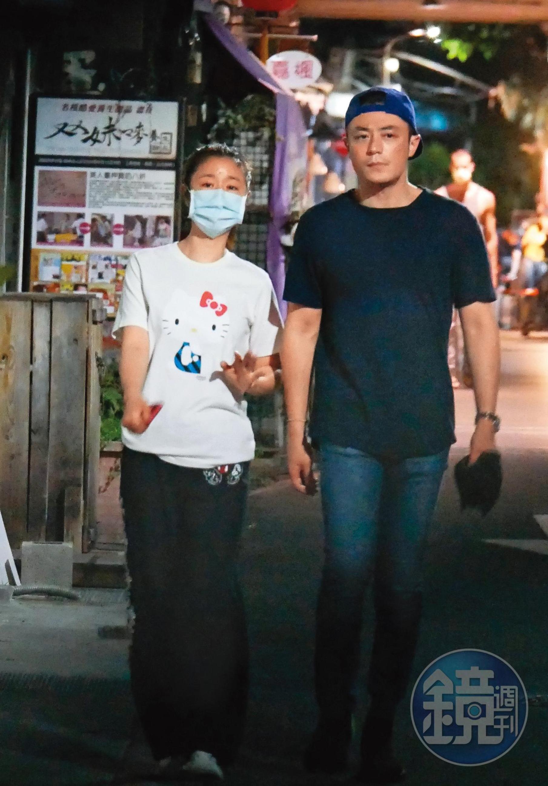 林心如(左)與霍建華(右)先前在本刊的鏡頭下,顯得恩愛而登對,雖然別的媒體曾直擊兩人當街大吵,女方甚至疑似因委屈而哭了。