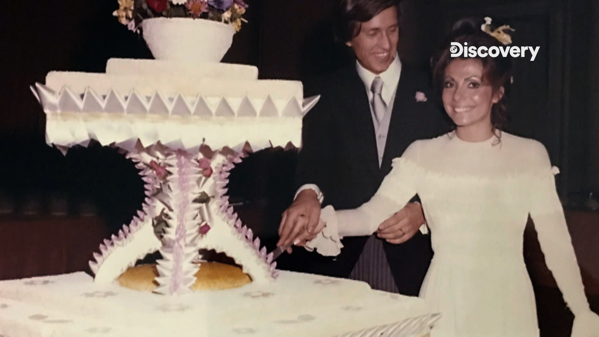 派翠西亞（右起）、莫里奇奧，1972年在米蘭舉行婚禮。（Discovery頻道提供）