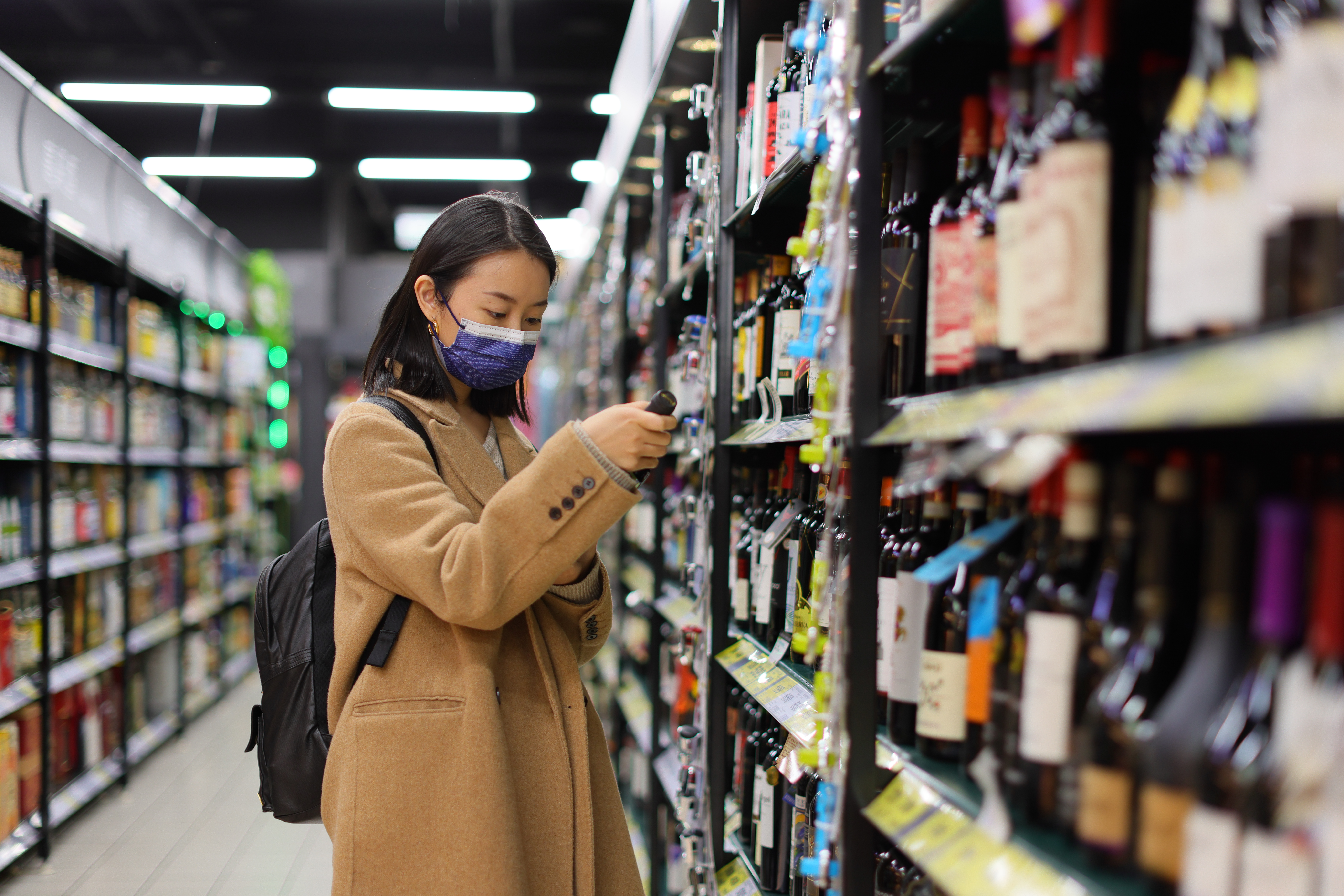 除了義大利、法國經典產區，家樂福也有許多來自新世界的酒款，讓人目不暇給。
