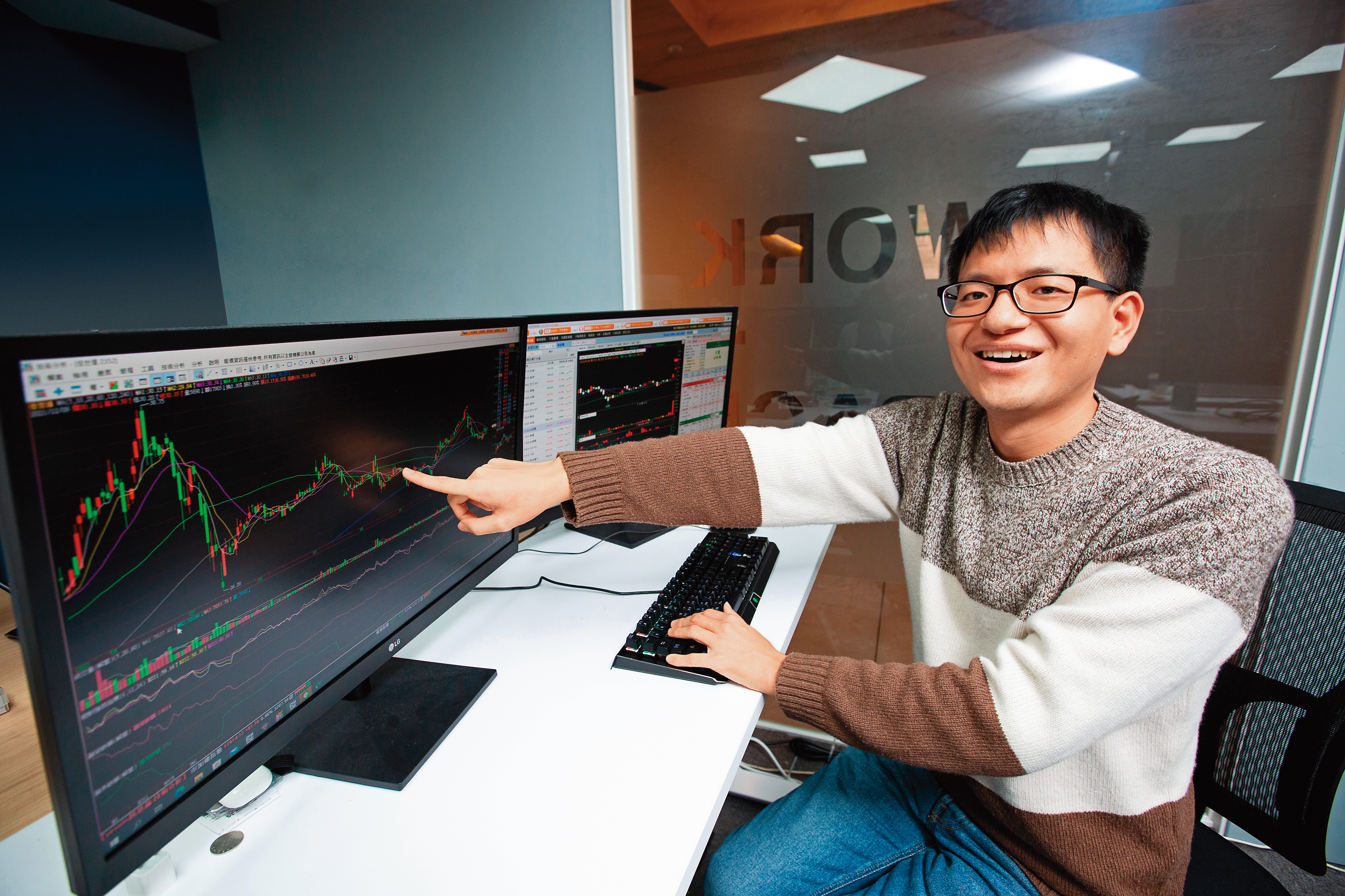 小P習慣以基本面、技術面及籌碼面進行綜合評斷，10年滾出8千萬元資產。