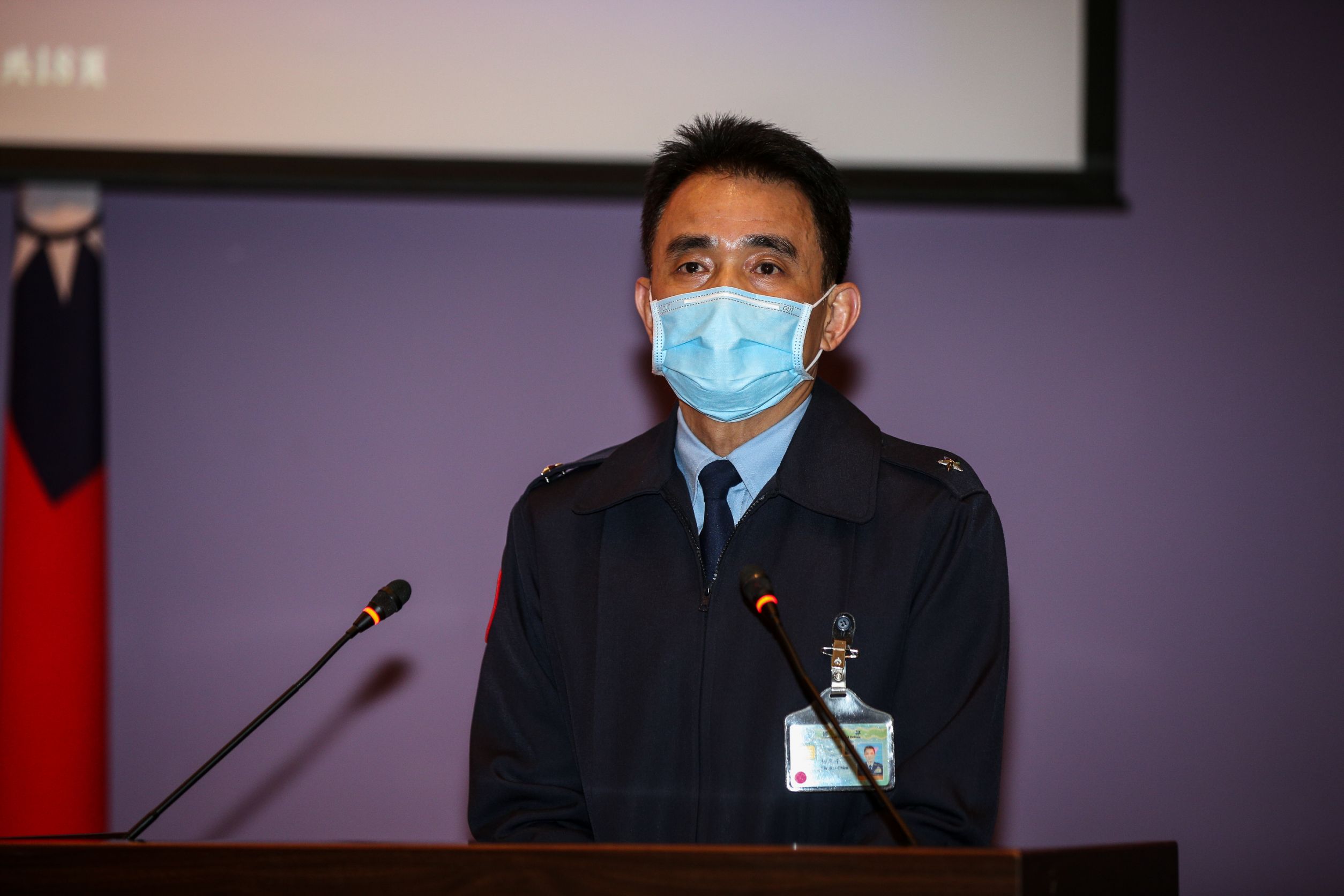 針對F-16V戰機墜海飛官失聯，空軍司令部於傍晚召開記者會說明。