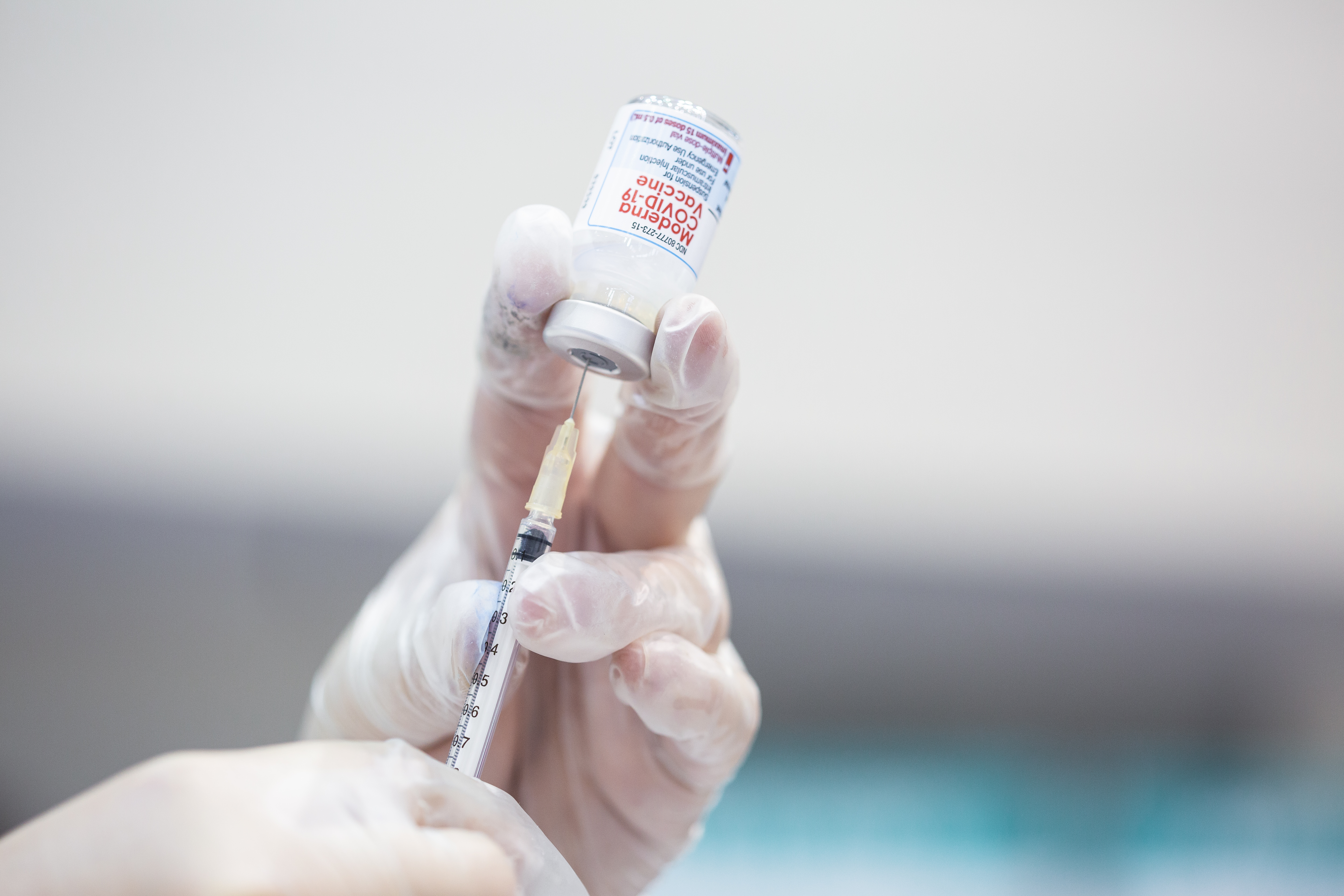 為了刺激民眾接種疫苗以降低重症率，加拿大魁北克省將對沒有接種的民眾開徵健康稅。（示意圖，本刊資料照）