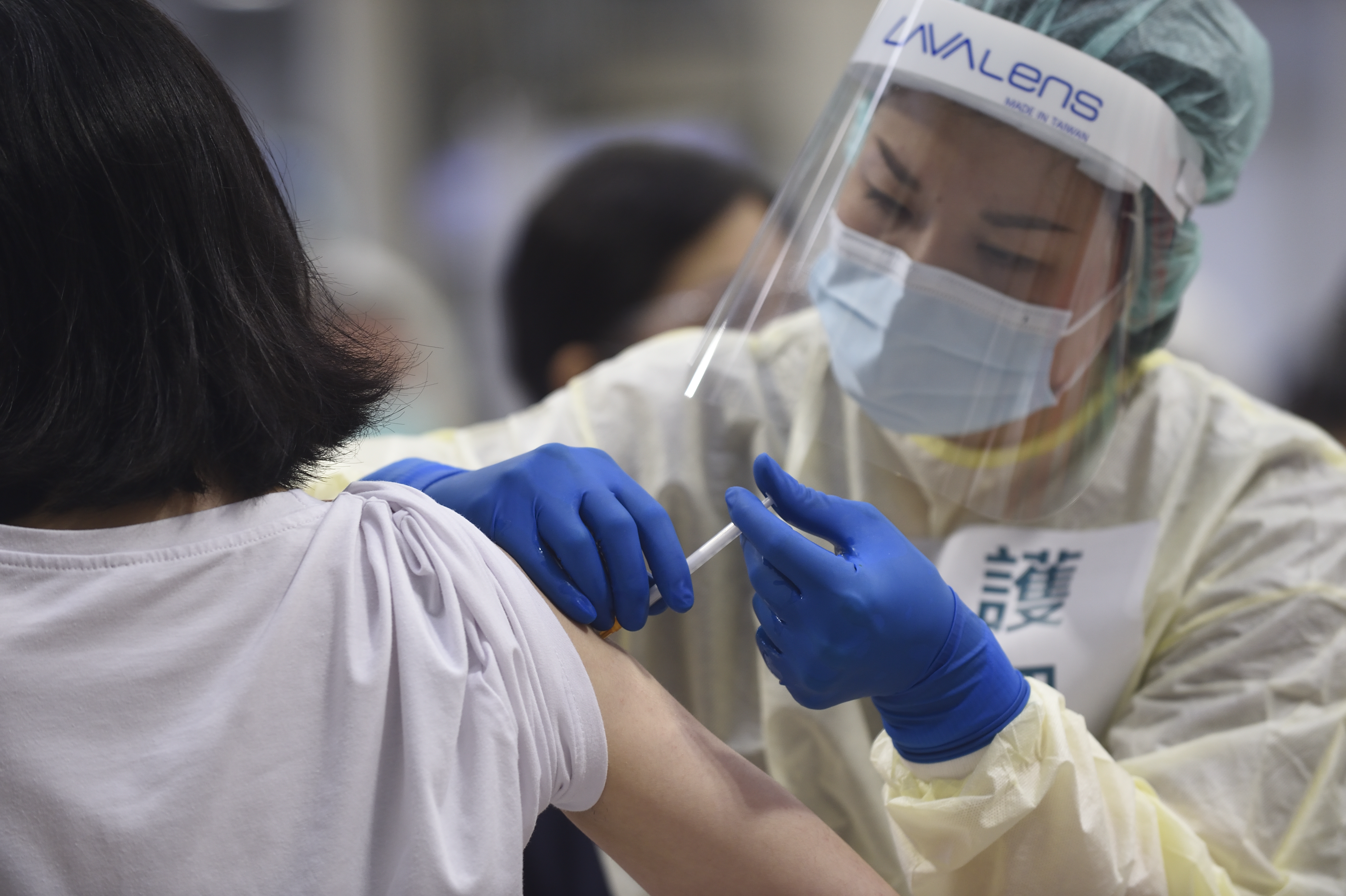 陳秀熙表示，若台灣一天能打20萬劑加強針，這波疫情預估可在2月初獲得控制。（示意圖，本刊資料照）