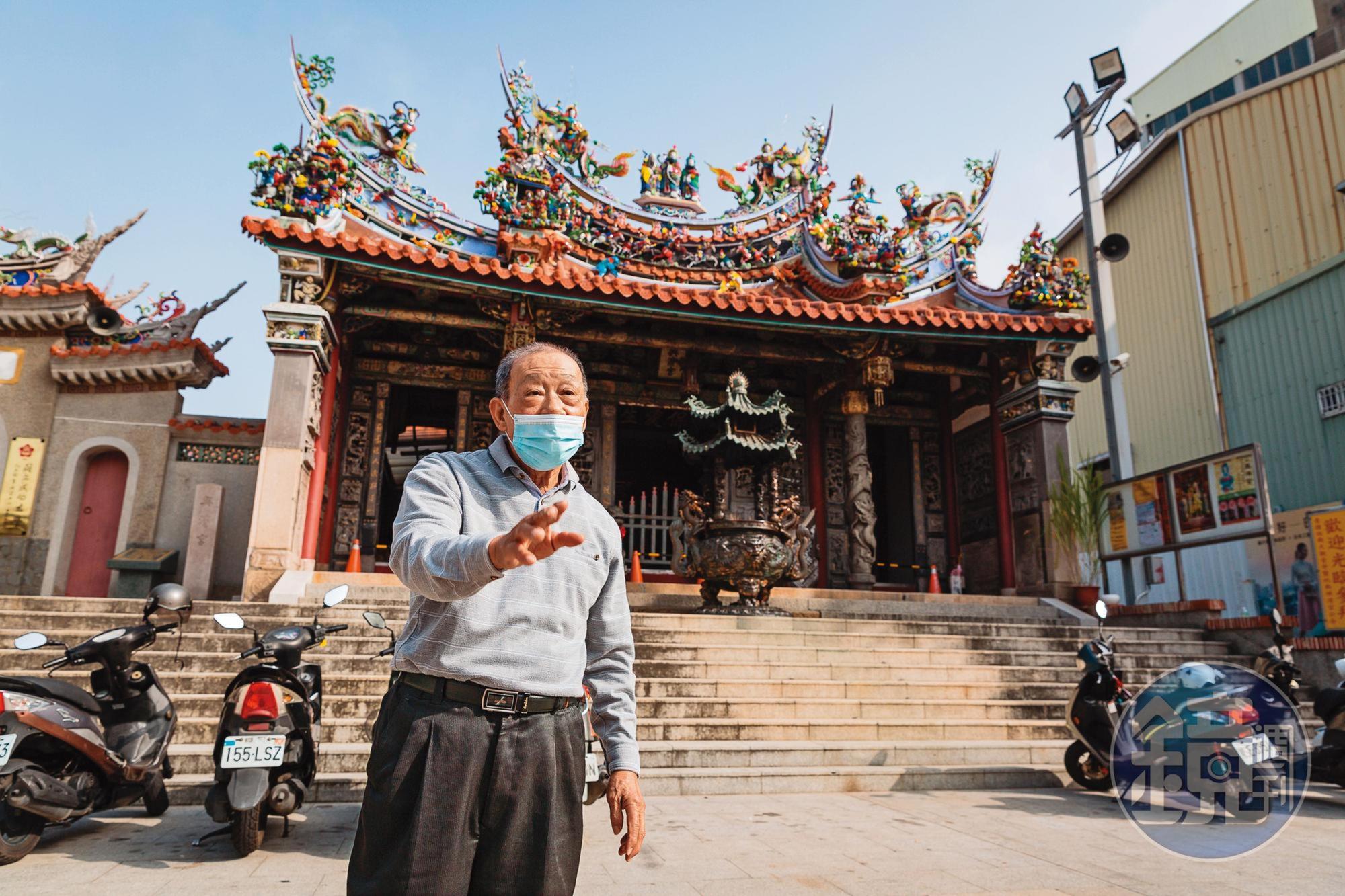 吳火塗出身料理世家,祖父與父親都曾在台南成功路上的興濟宮(圖)前擺攤。
