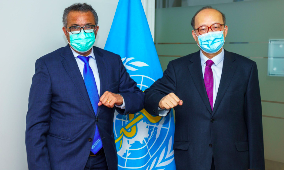 世界衛生組織預估照目前傳染速度，6到8週內歐洲超過一半人口將感染Omicron。（翻攝自譚德塞推特）