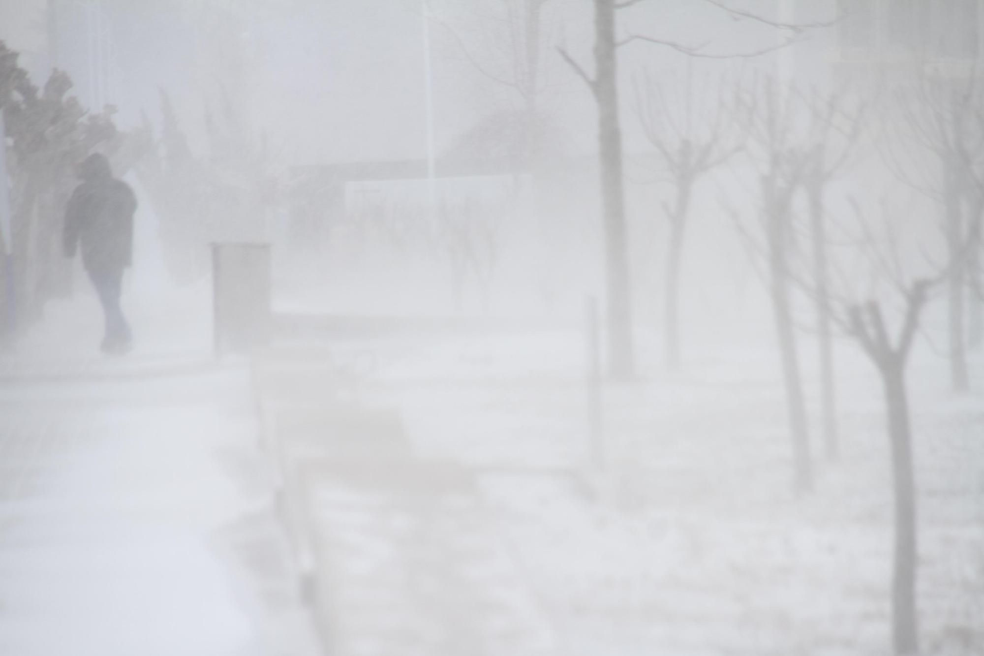 美國東北地區最近颳起冬季風暴,各處降下大雪。(東方IC)