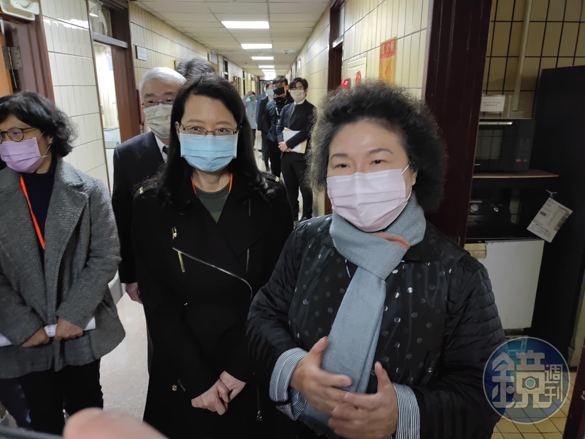 監察院長陳菊(右)與監委王美玉表示,監察院近4成陳情案件與司法有關。