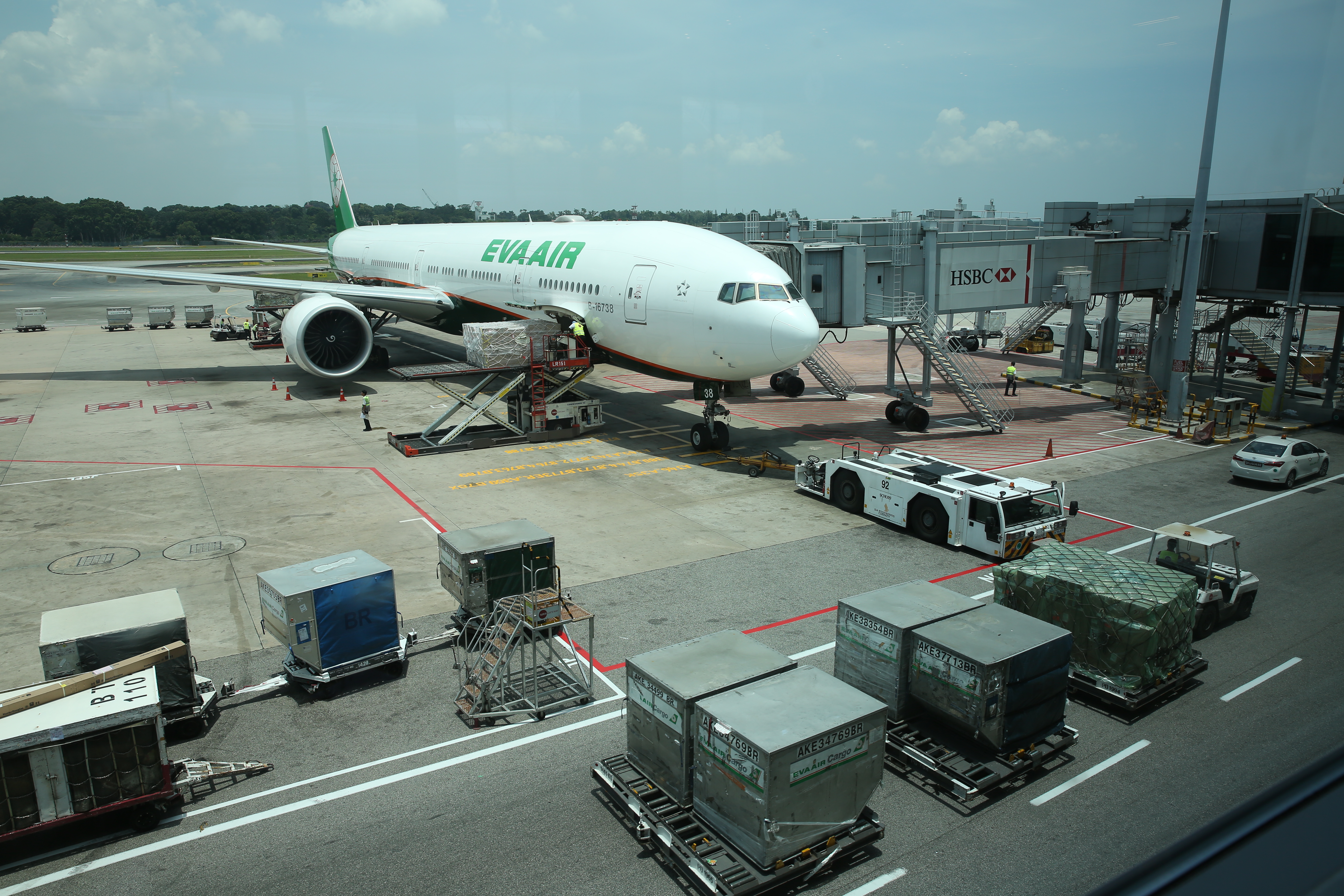 傳1名長榮航空機師確診，其從荷蘭阿姆斯特丹執勤返台檢疫5天後進行PCR採檢，結果呈陽性。（本刊資料照）