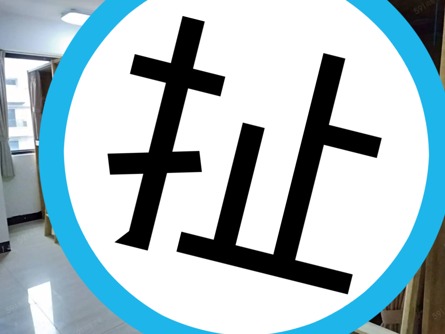 桃園出現一間「一格」月租3,500元的房間，讓網友超傻眼。（翻攝自591租屋網）
