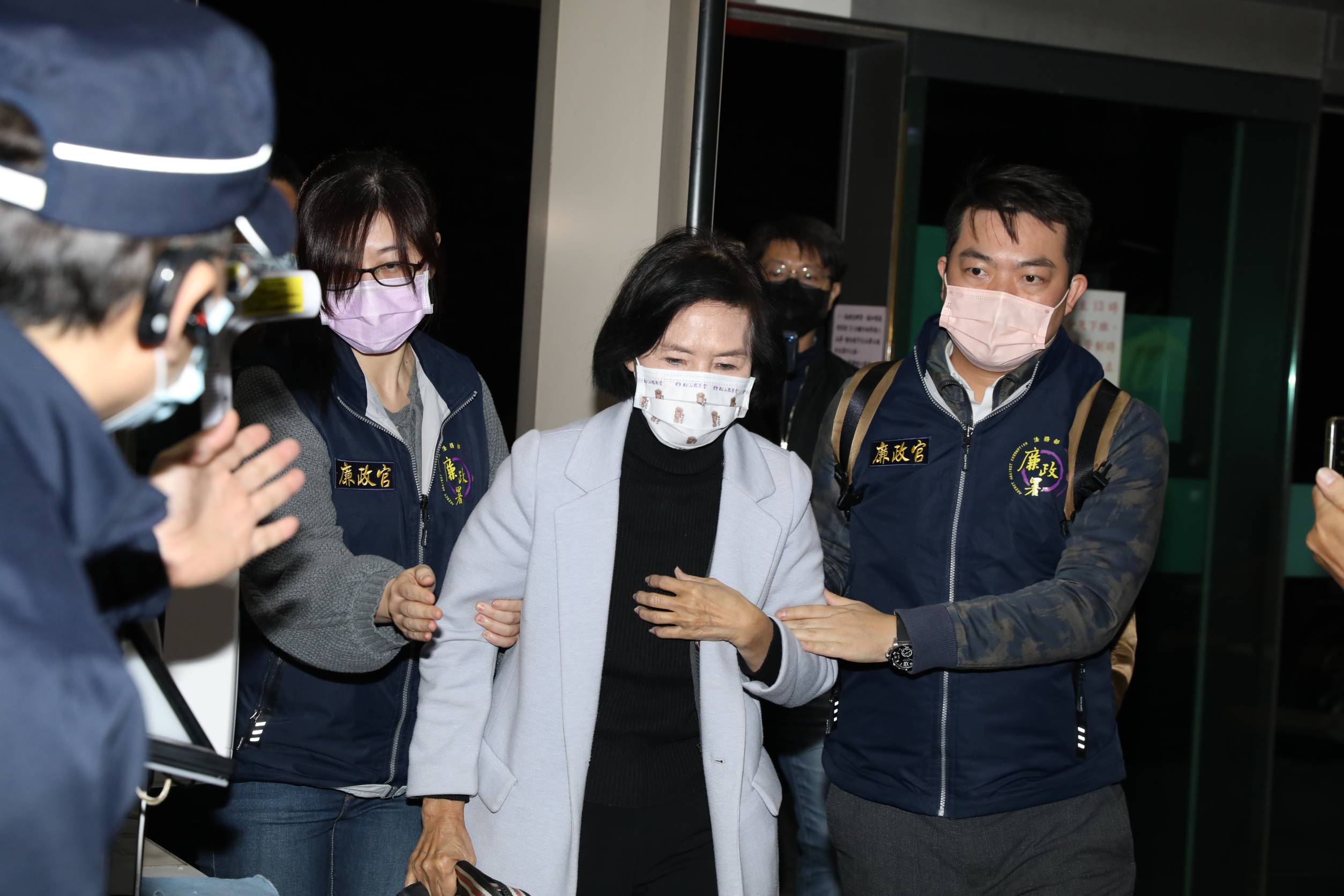 林姿妙被約談的關鍵之一是2018年間,子女經營的益興礦業涉嫌濫墾山坡,帆布上甚至還印有林姿妙3個大字。