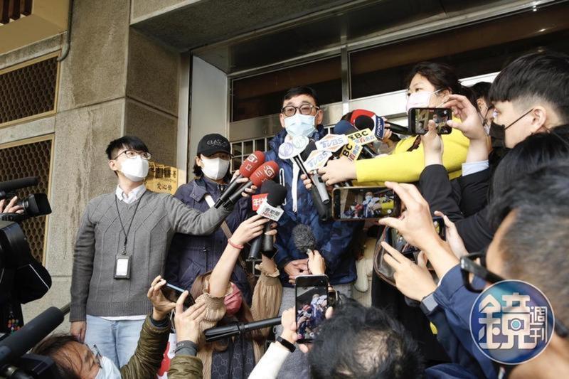 宋少卿酒駕被依公共危險罪送辦,交保後出面道歉。