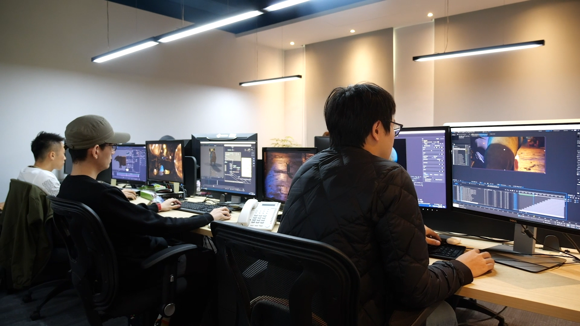 《嗨！神獸》 全片特效鏡頭近300個，池家慶每下一道指令，特效團隊往往要花1個月執行才看得到成果。 （滿滿額娛樂提供）