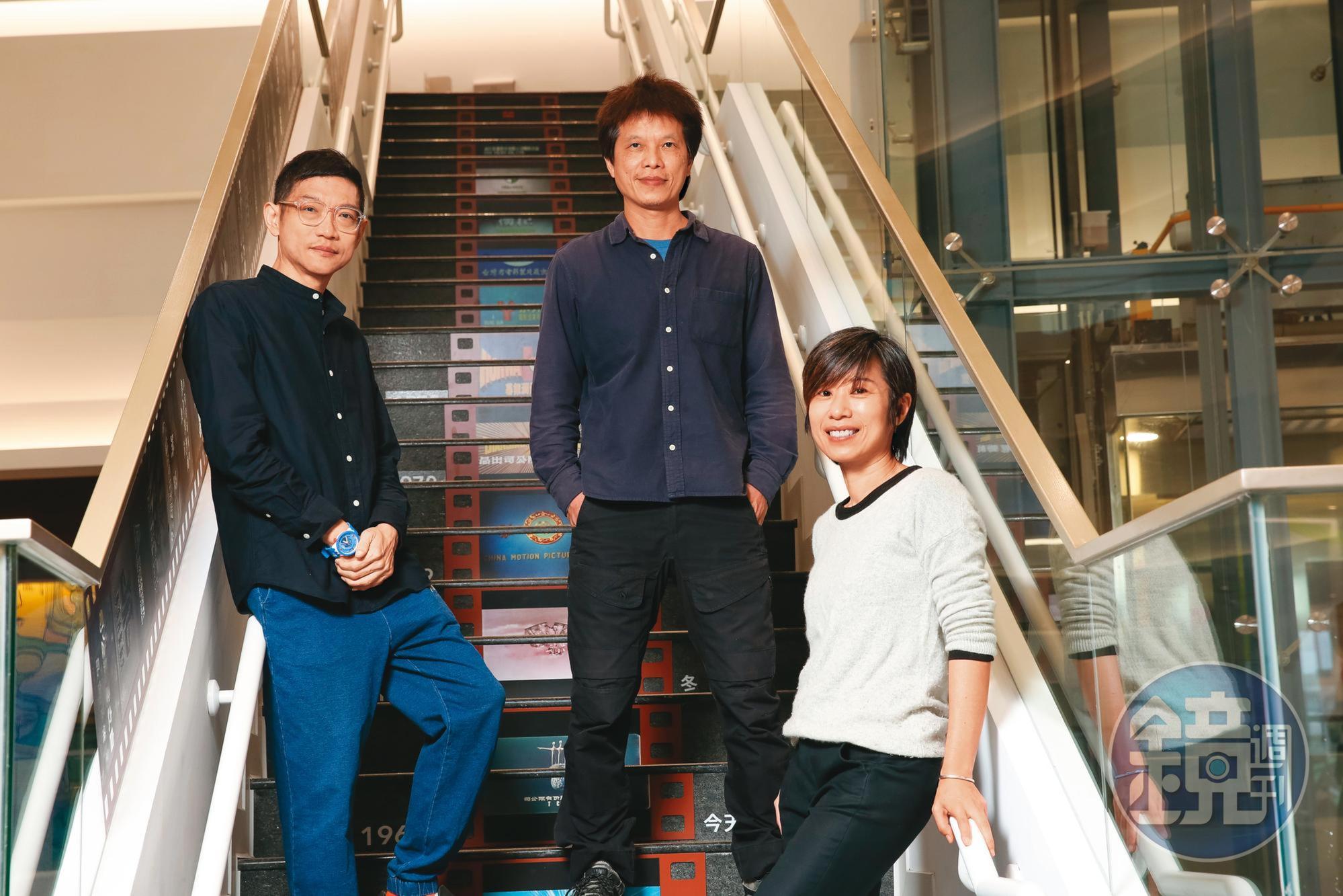 武俠特展策展人塗翔文(左起)、開幕片《大俠胡金銓》導演林靖傑與影視聽中心執行長王君琦,藉此次活動重新梳理台灣武俠作品發展脈絡。