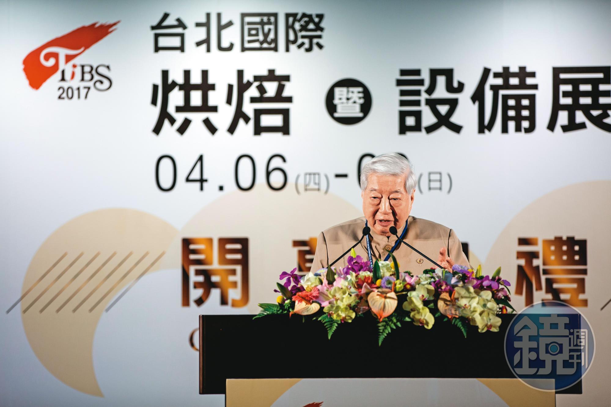 在陳飛龍帶領下,南僑除了推出洗劑產品,也發展烘焙油脂、冷凍麵團、冰品等事業。