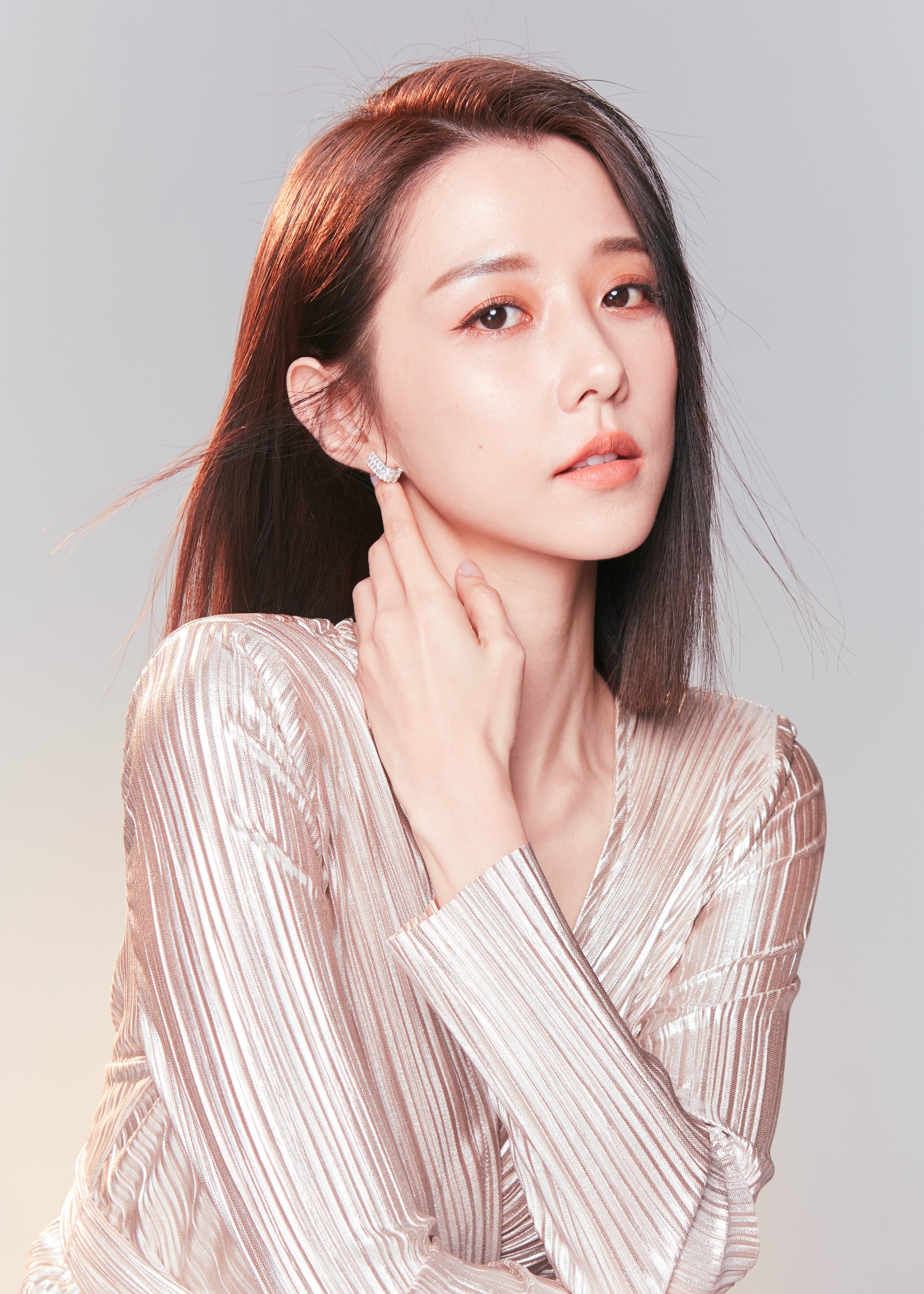 TRUE TISANE最佳代言女神邵雨薇現身 輕熟齡大人肌愛上奇蹟逆齡修護系列