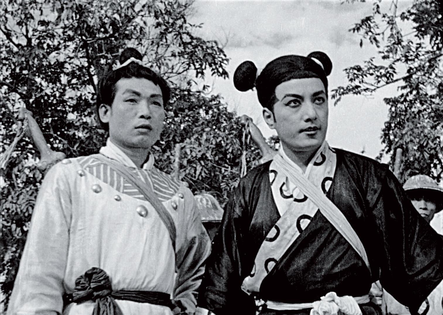《雙雄大鬥雙假面》是首部真人演出的葉宏甲漫畫改編電影。(影視聽中心提供)