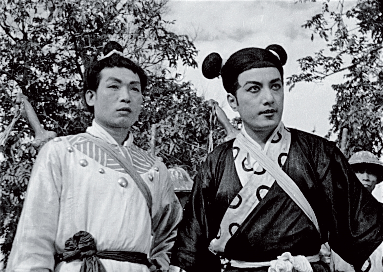 《雙雄大鬥雙假面》是首部真人演出的葉宏甲漫畫改編電影。(影視聽中心提供)