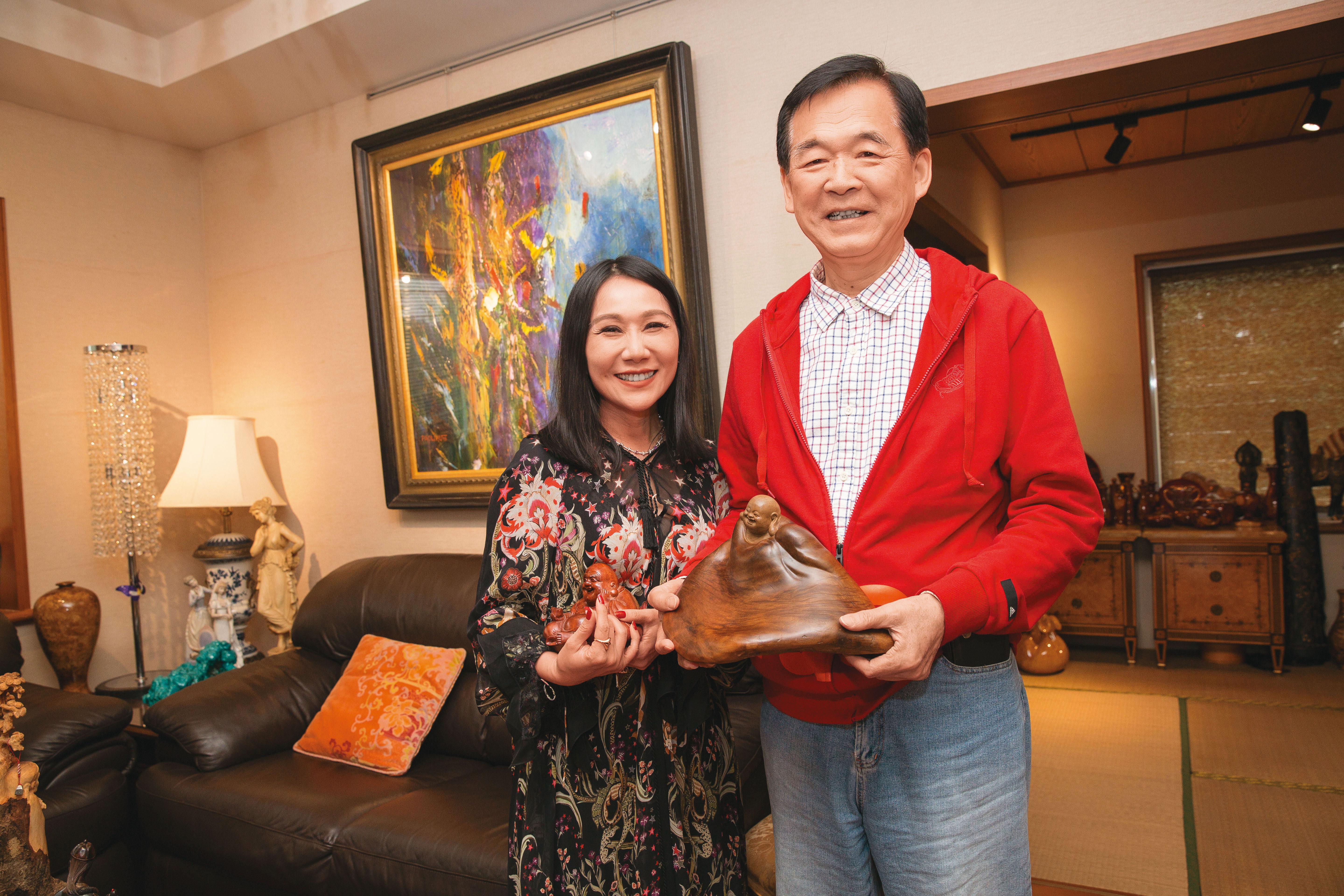 王應傑夫妻位於宜蘭的別墅,擺放著彌勒佛,給他安定身心的力量。