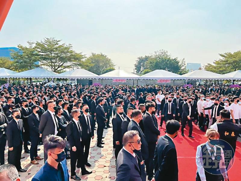 四海幫成立至今近70年,在台號稱有上萬名幫眾。(讀者提供)
