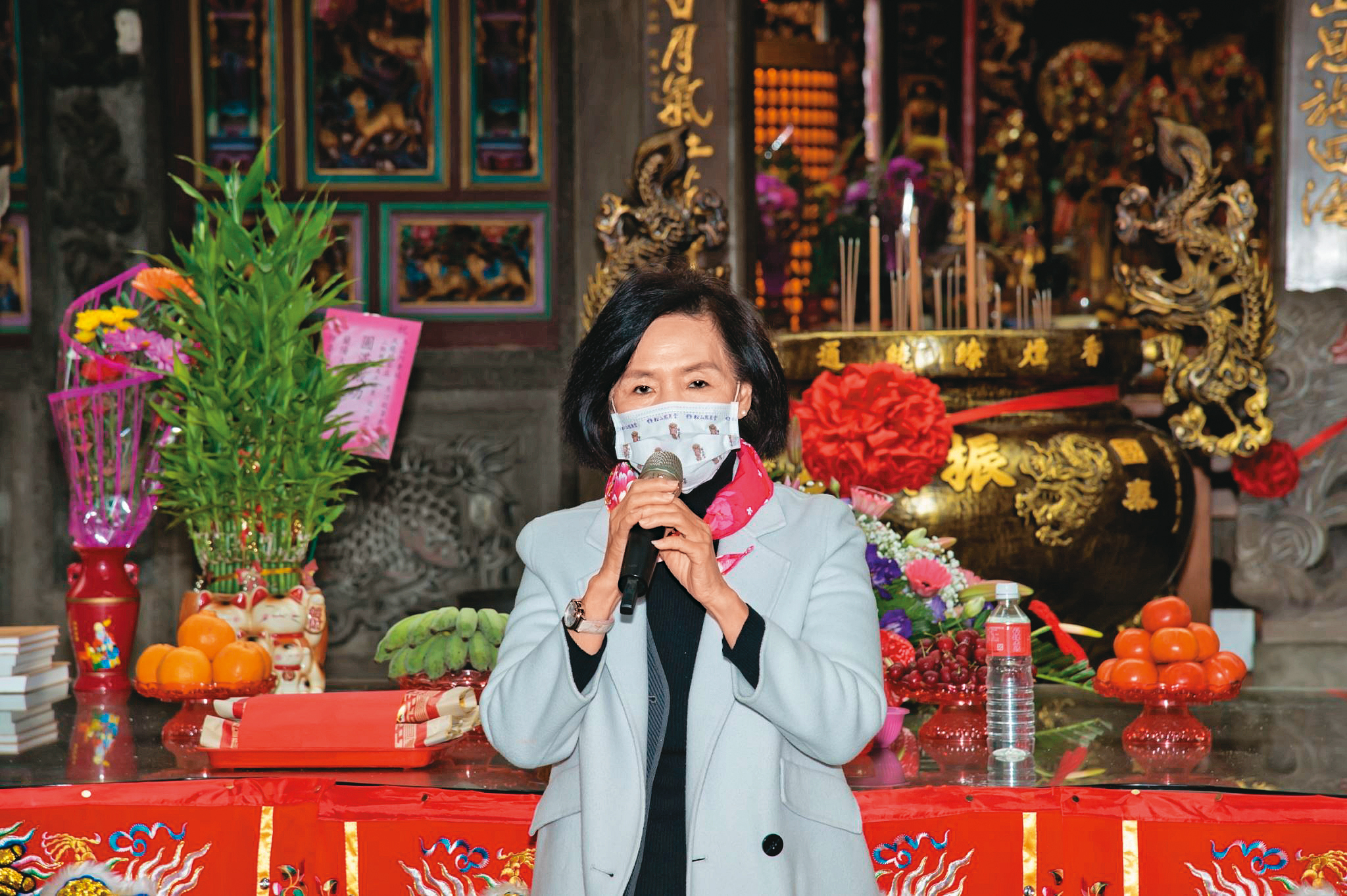 林姿妙遭訊問後，16日首度公開現身三星青蔥銀柳節，她強調相信司法公正，與縣府團隊會繼續認真打拚。（宜蘭縣政府提供）