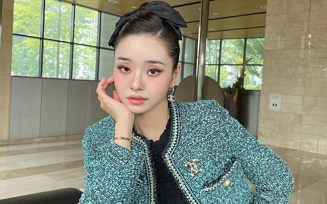 韓國美妝網紅宋智雅因綜藝大紅，卻被踢爆穿假貨。（翻攝宋智雅IG）