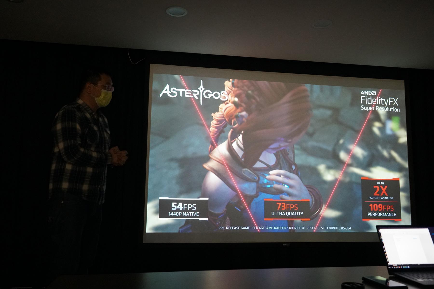 遊戲總監林政賢介紹《Asterigos:失落迷城》所應用的第三方技術。(周文凱攝)