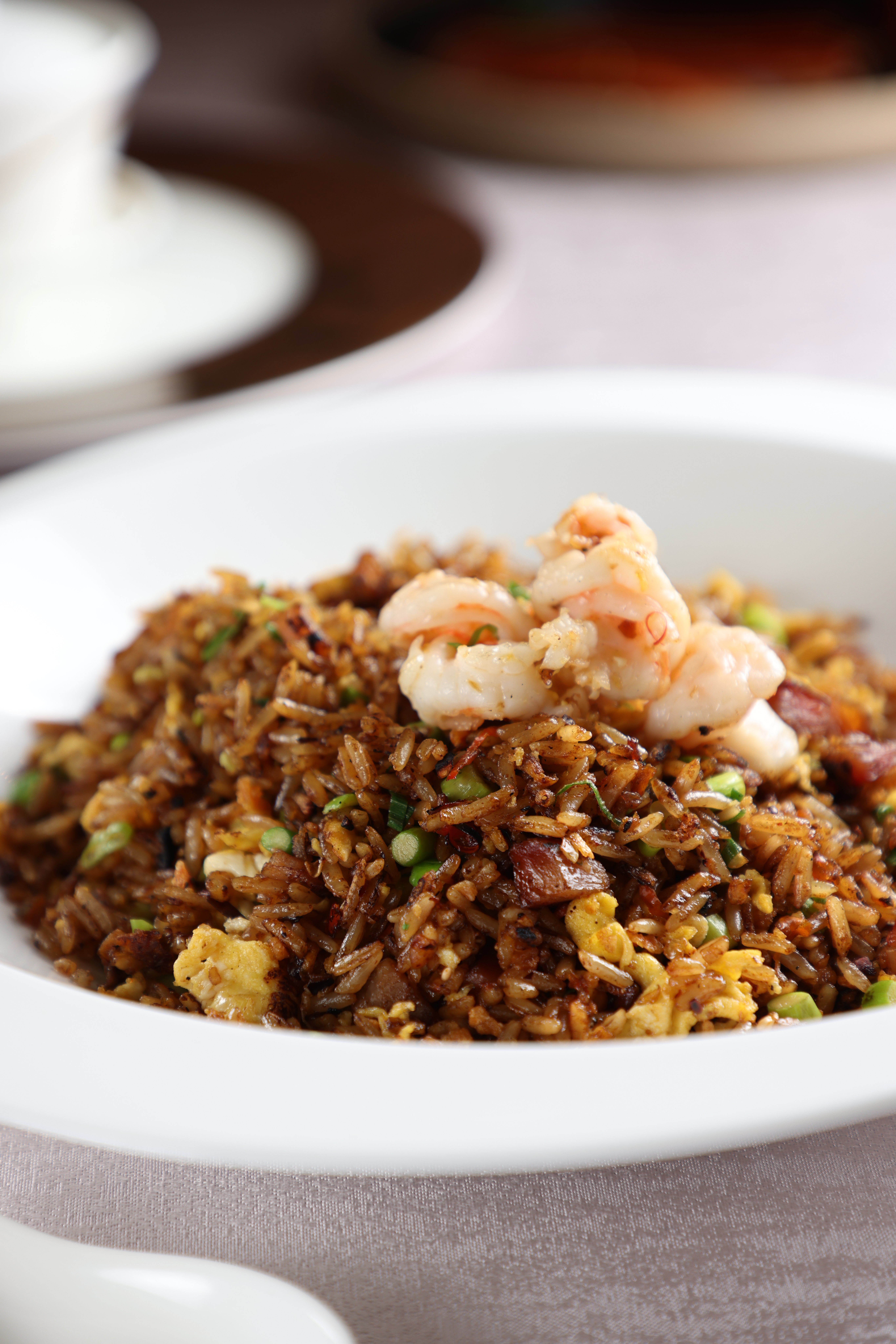 「魔鬼炒飯」炒得粒粒鬆香帶鑊氣，熱辣味濃讓人一吃停不了。（680元／份）