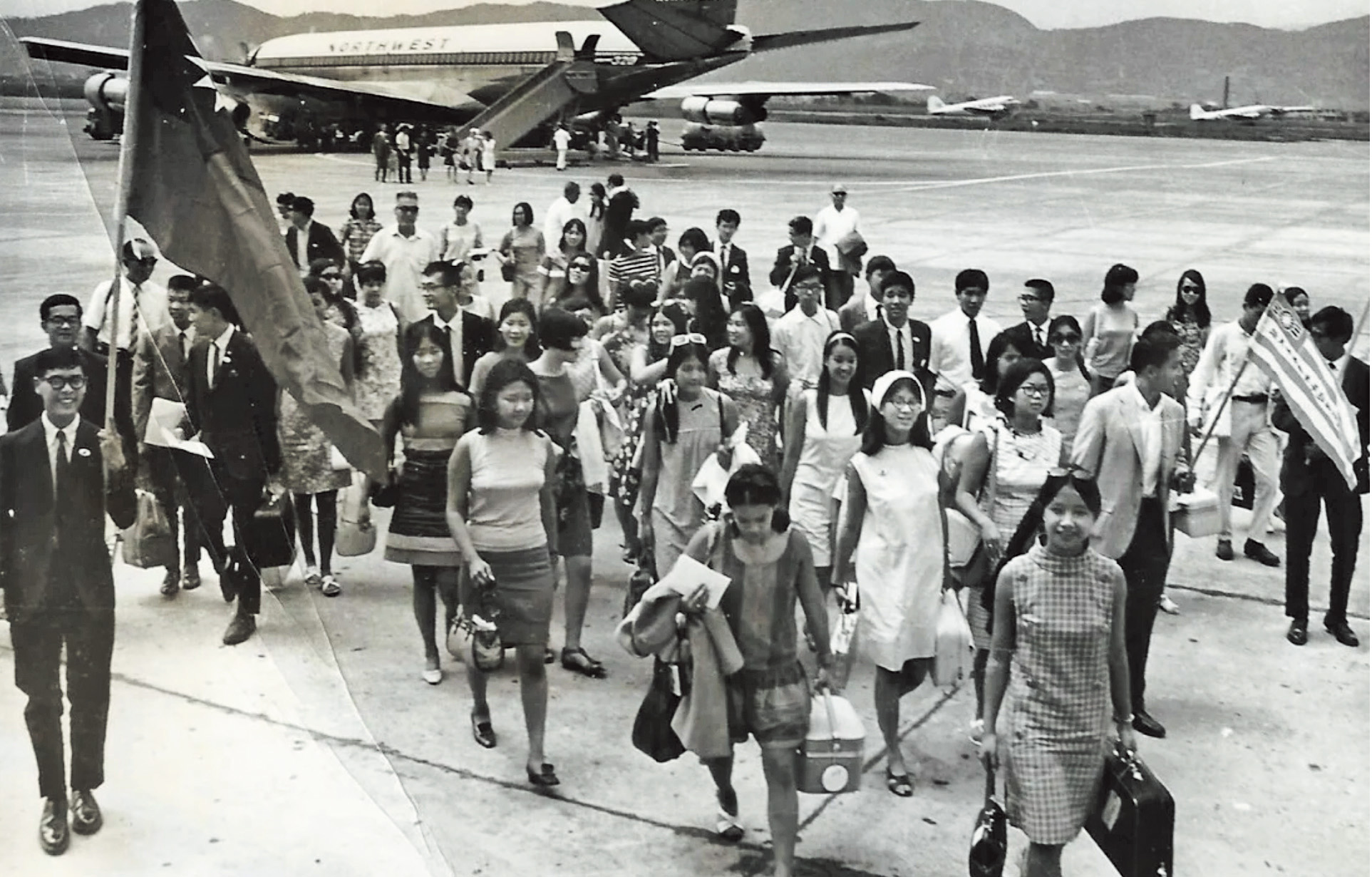 救國團於1960年代起針對海外華裔學生舉辦暑期研習營，有學員因此結識另一半，獲得「愛之船」稱號。（翻攝自urbannmad.tw）