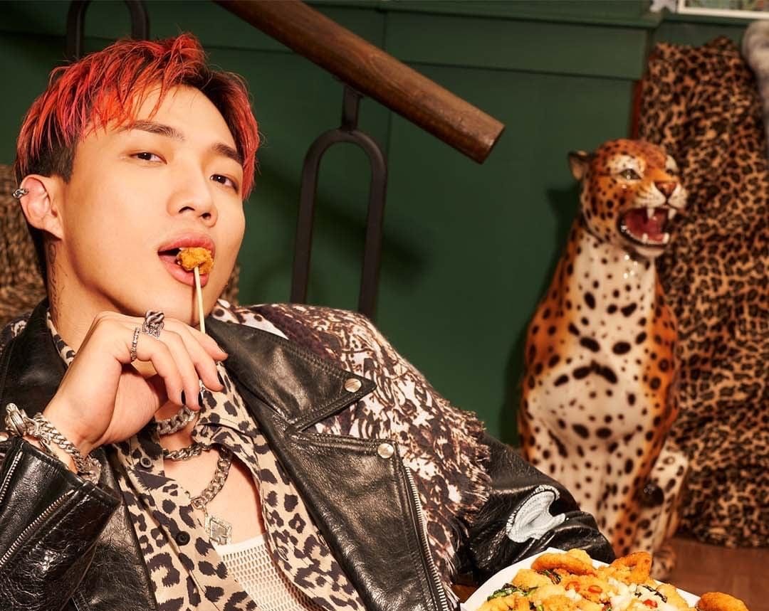 ØZI今晚赴警局報案。（翻攝自ØZI臉書）