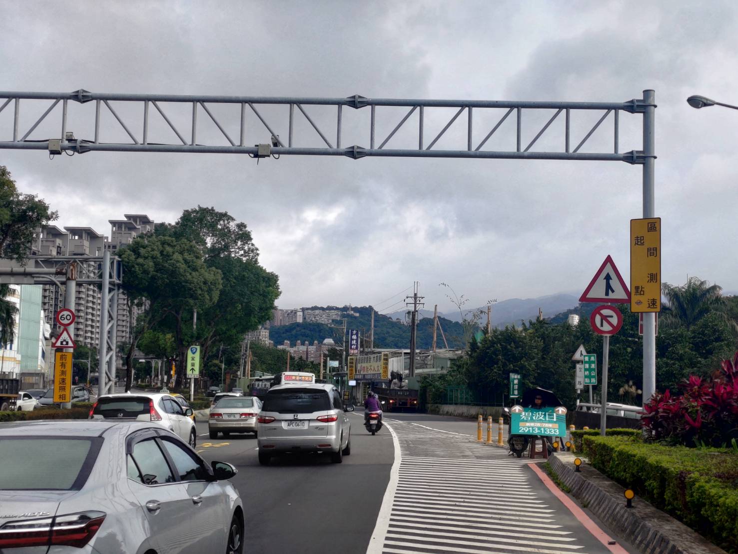 新北警方今年1月24日將恢復區間平均速率執法。（翻攝畫面）