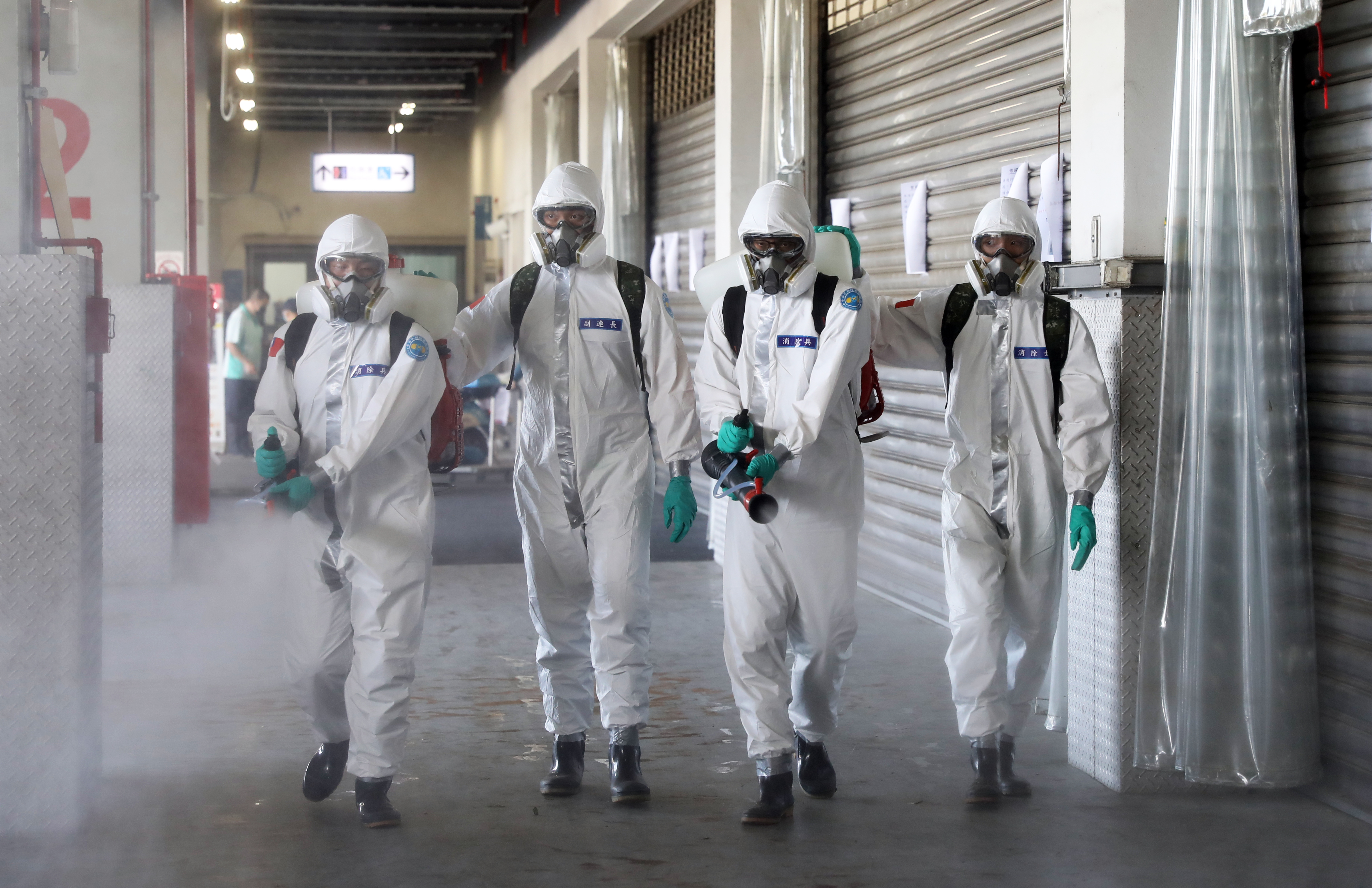 桃園大湳市場買菜的母女已匡列相關32人進行採檢。（示意圖，本刊資料照）