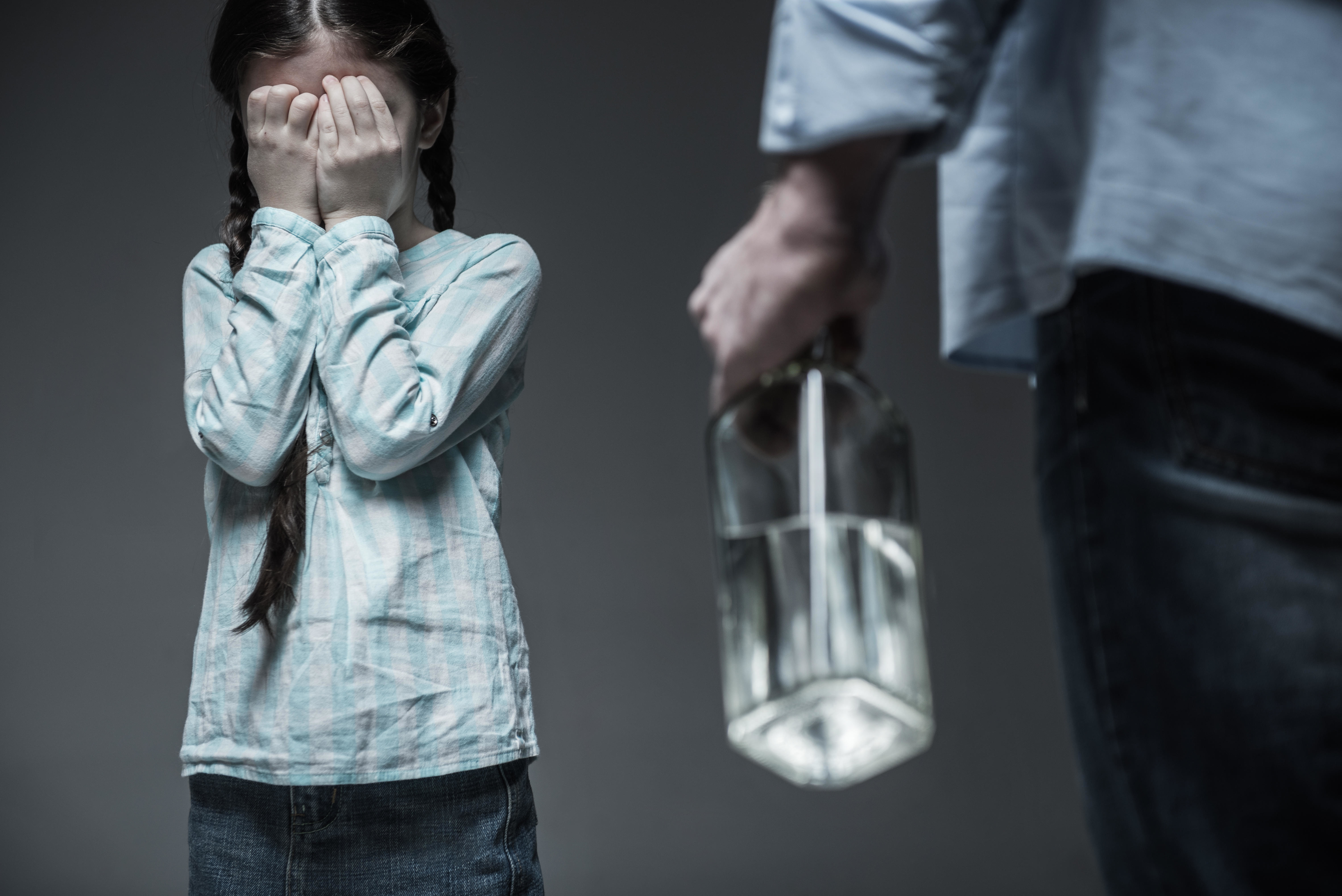 台東一名男子因年邁無業,要求子女扶養,遭翻出過往家暴黑歷史打臉。(示意圖,東方IC)