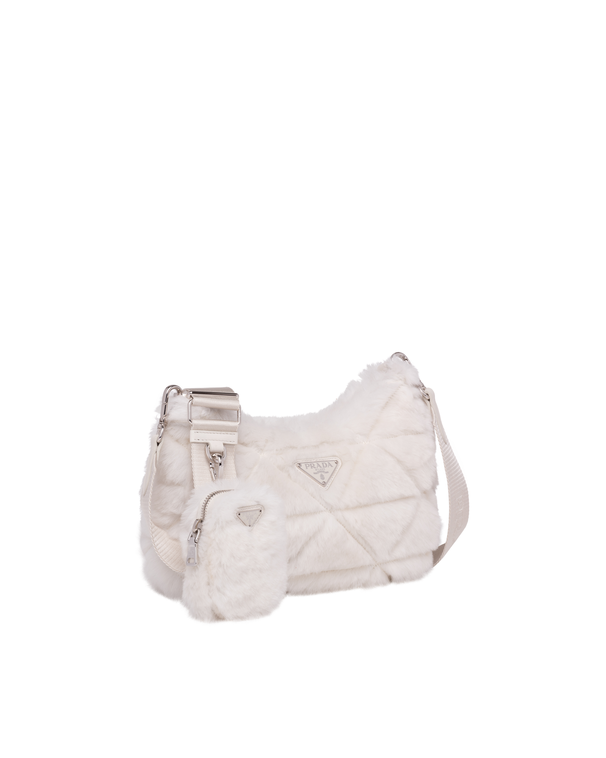 PRADA On Ice系列手袋。NT$76,000(PRADA提供)
