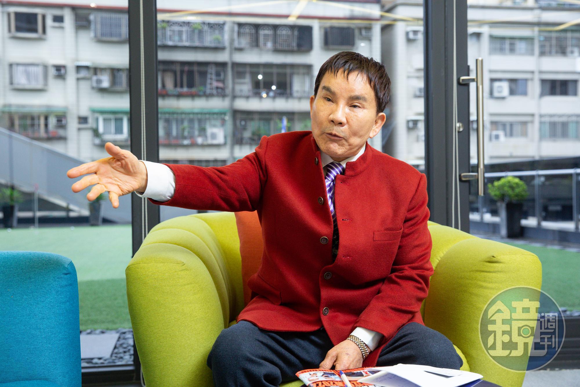 張景德25年前創立錢都涮涮鍋,靠著獨家湯頭與高CP值在平價火鍋市場稱王。