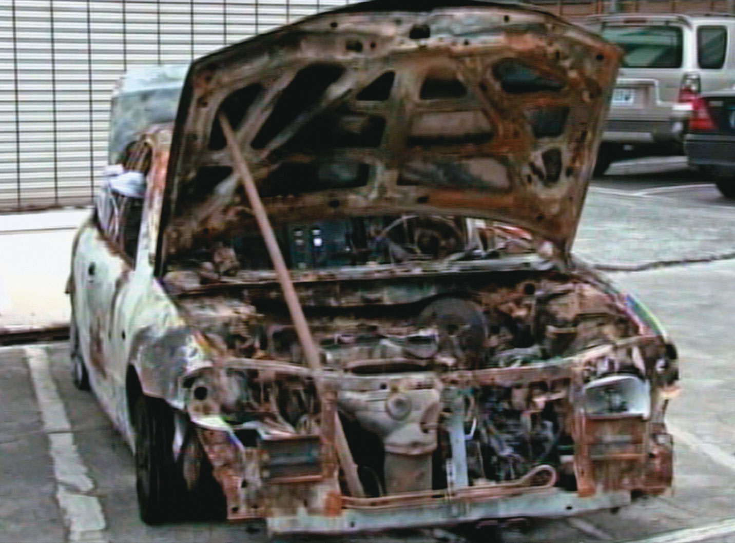 孫國晃開著租來的車（圖），載博士生到山區，然後引火燒車、焚屍。 （東森新聞提供）