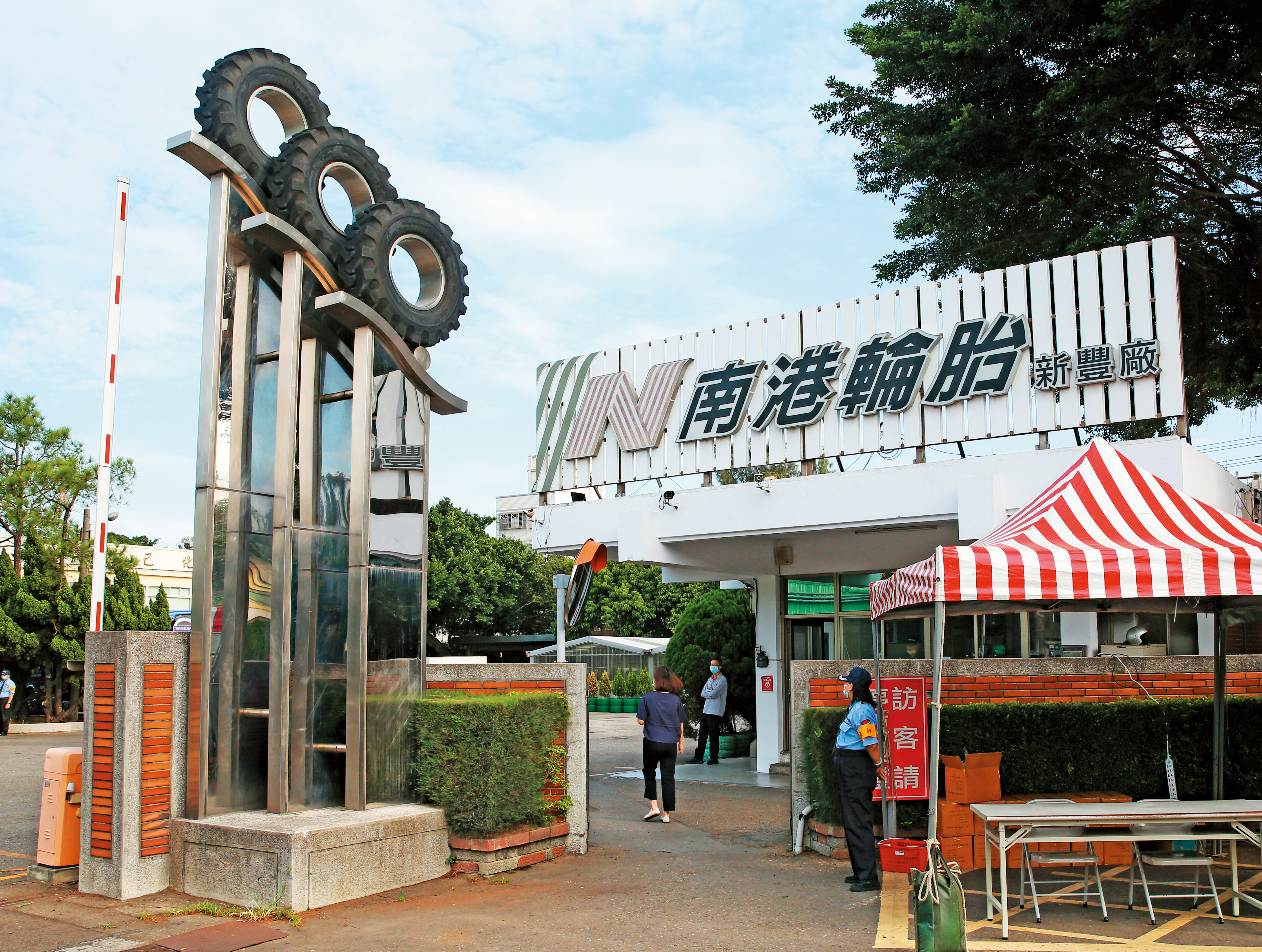 南港輪胎今年適逢董監改選，身為大股東的侯西峰角色將越來越吃重。